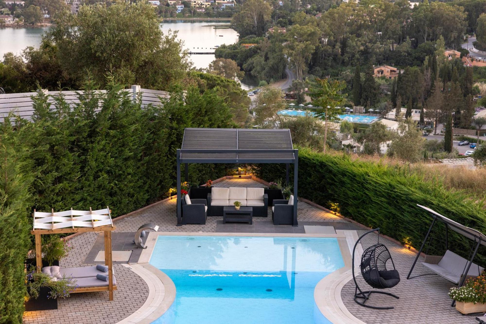 Five Stars Villa *