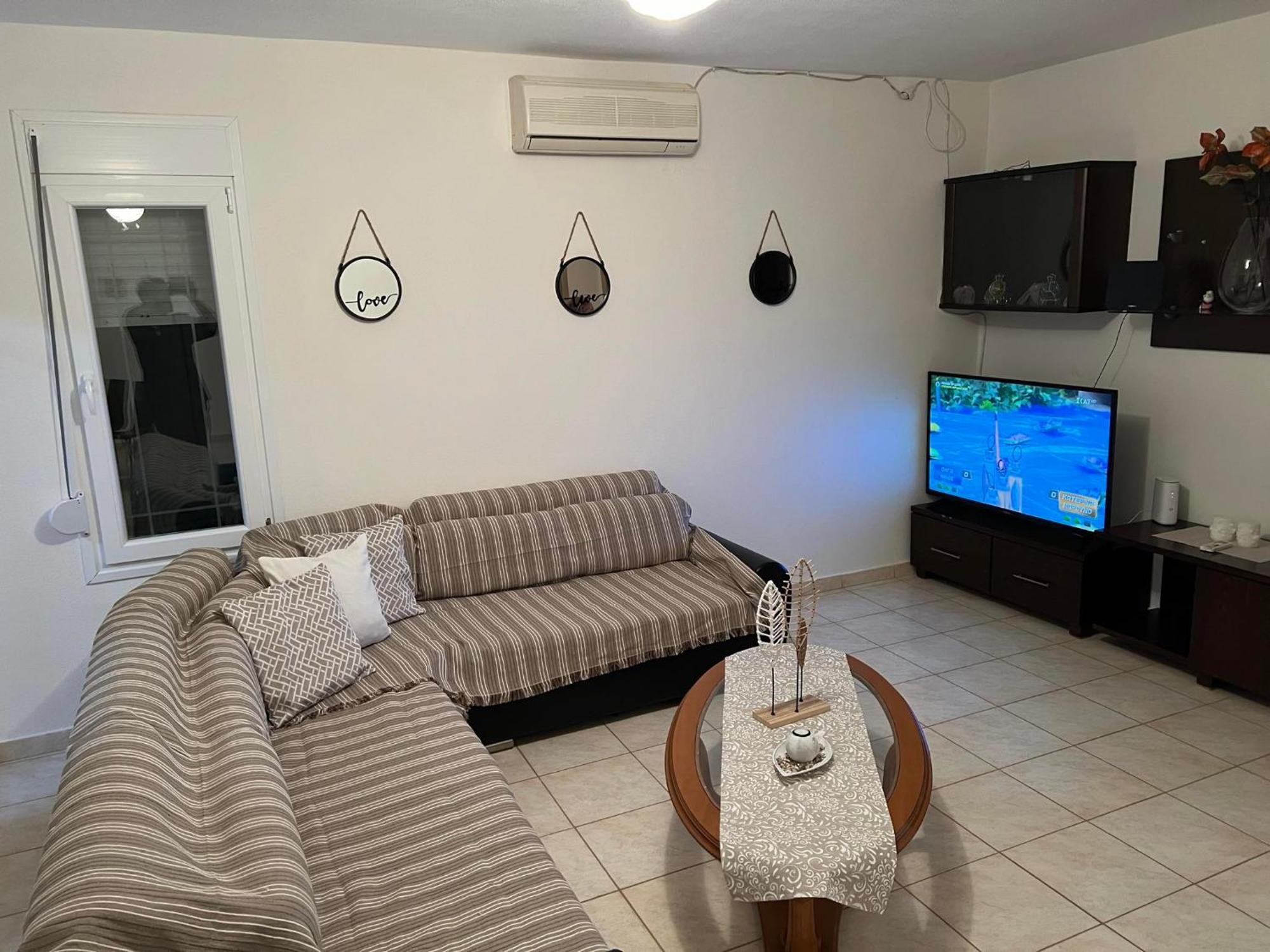 Dina House