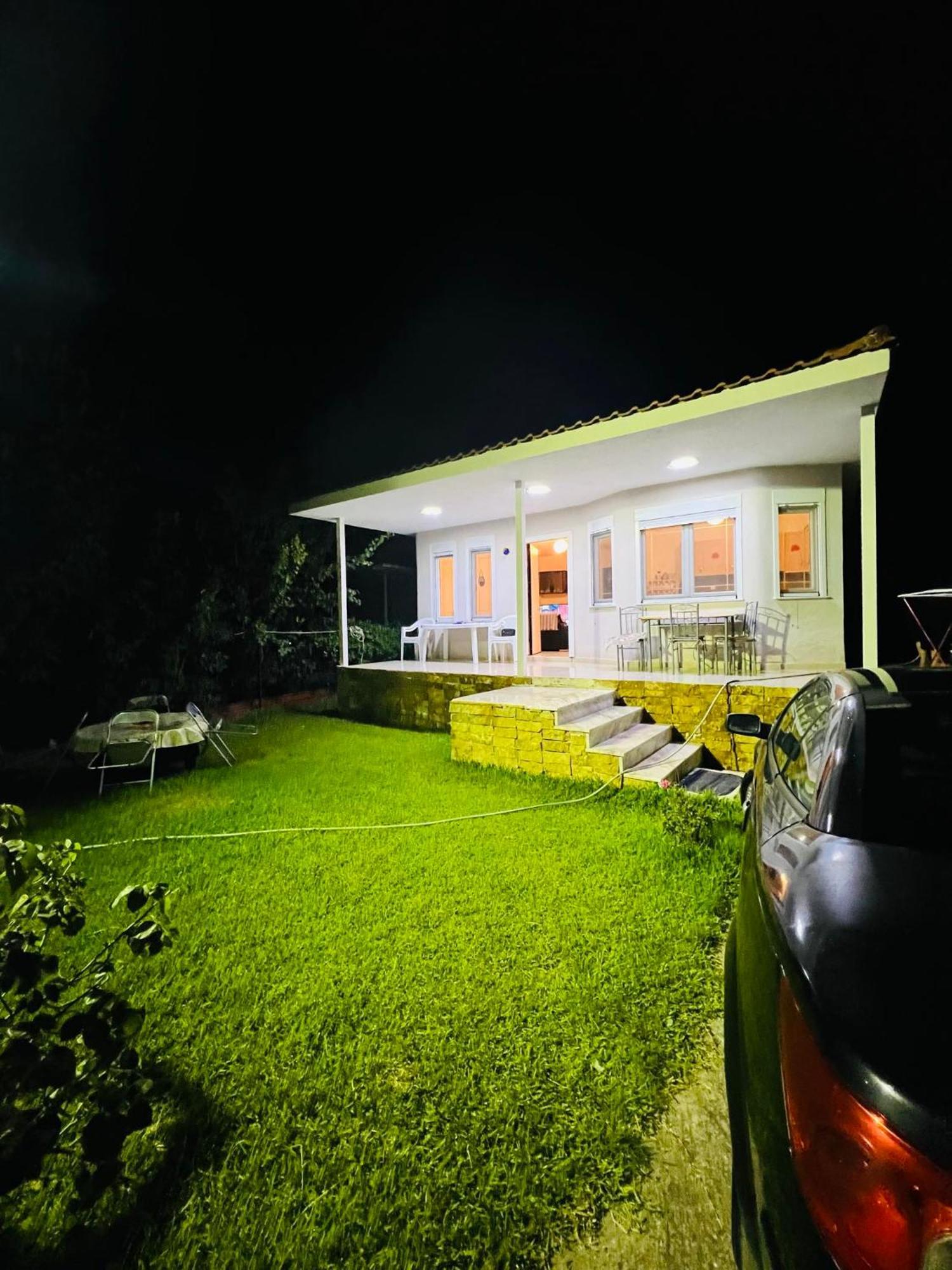 Dina House *