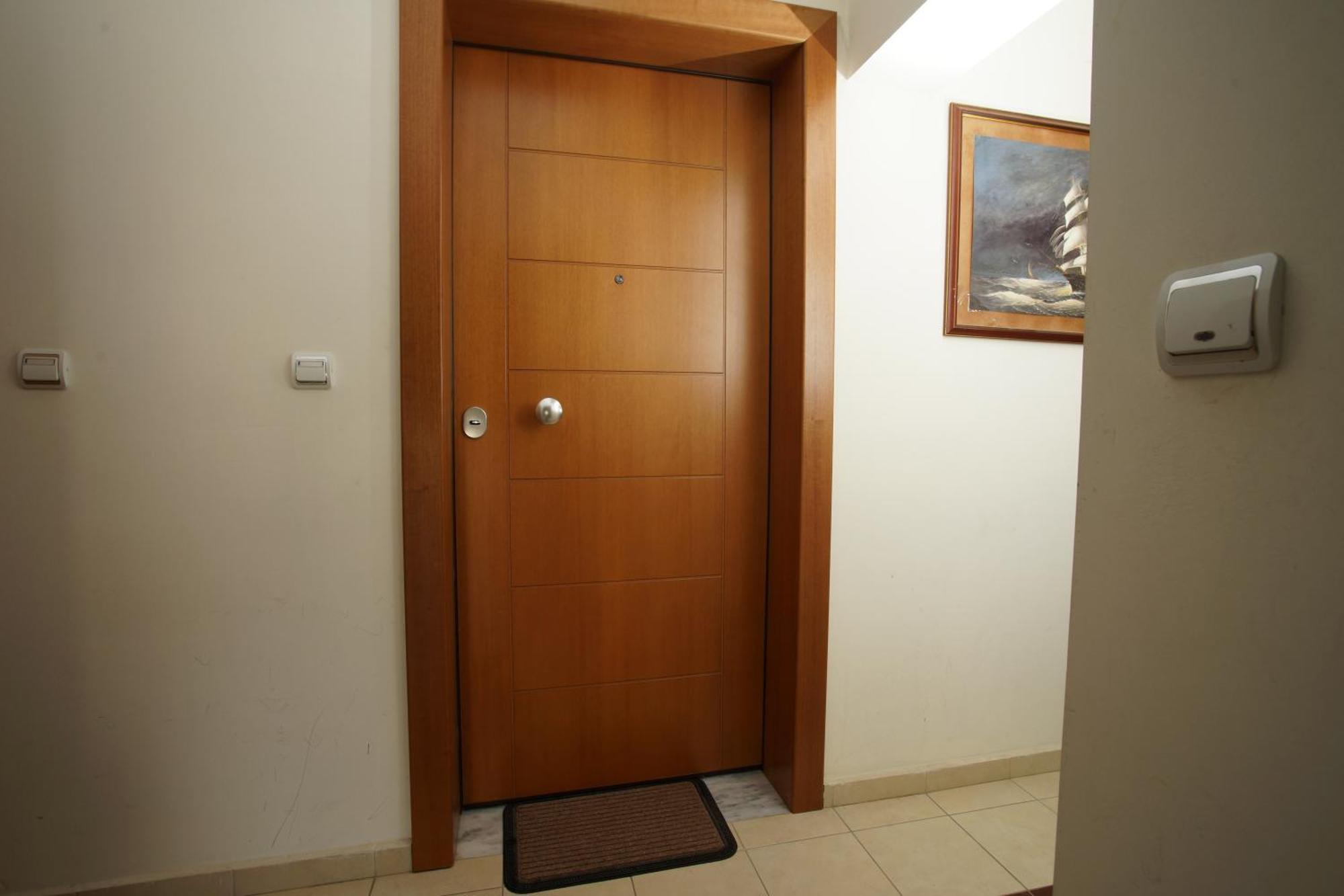 Apartment Work Of Art In Nea Michaniona