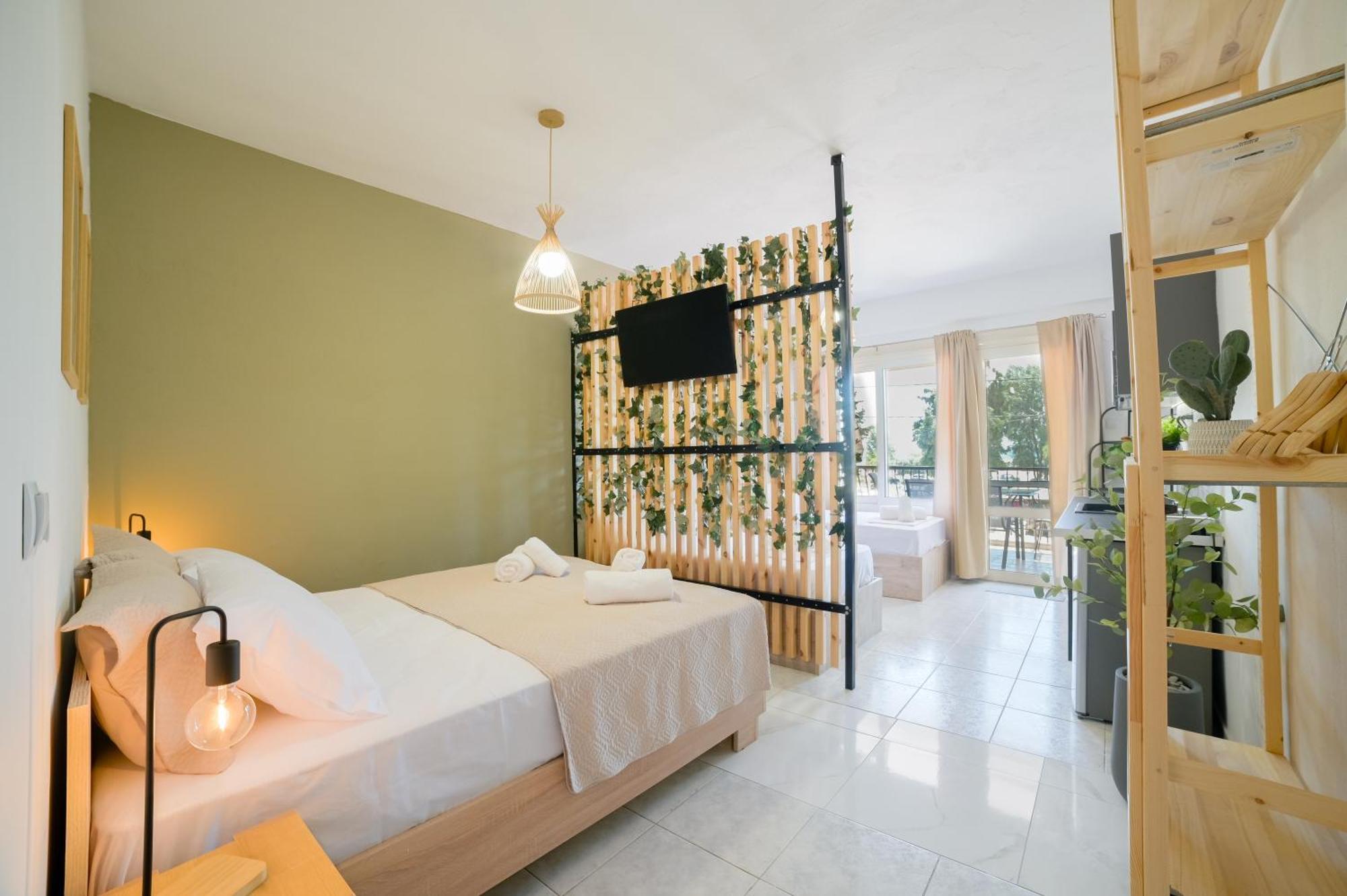 Dimitras Luxury Ofrinion
