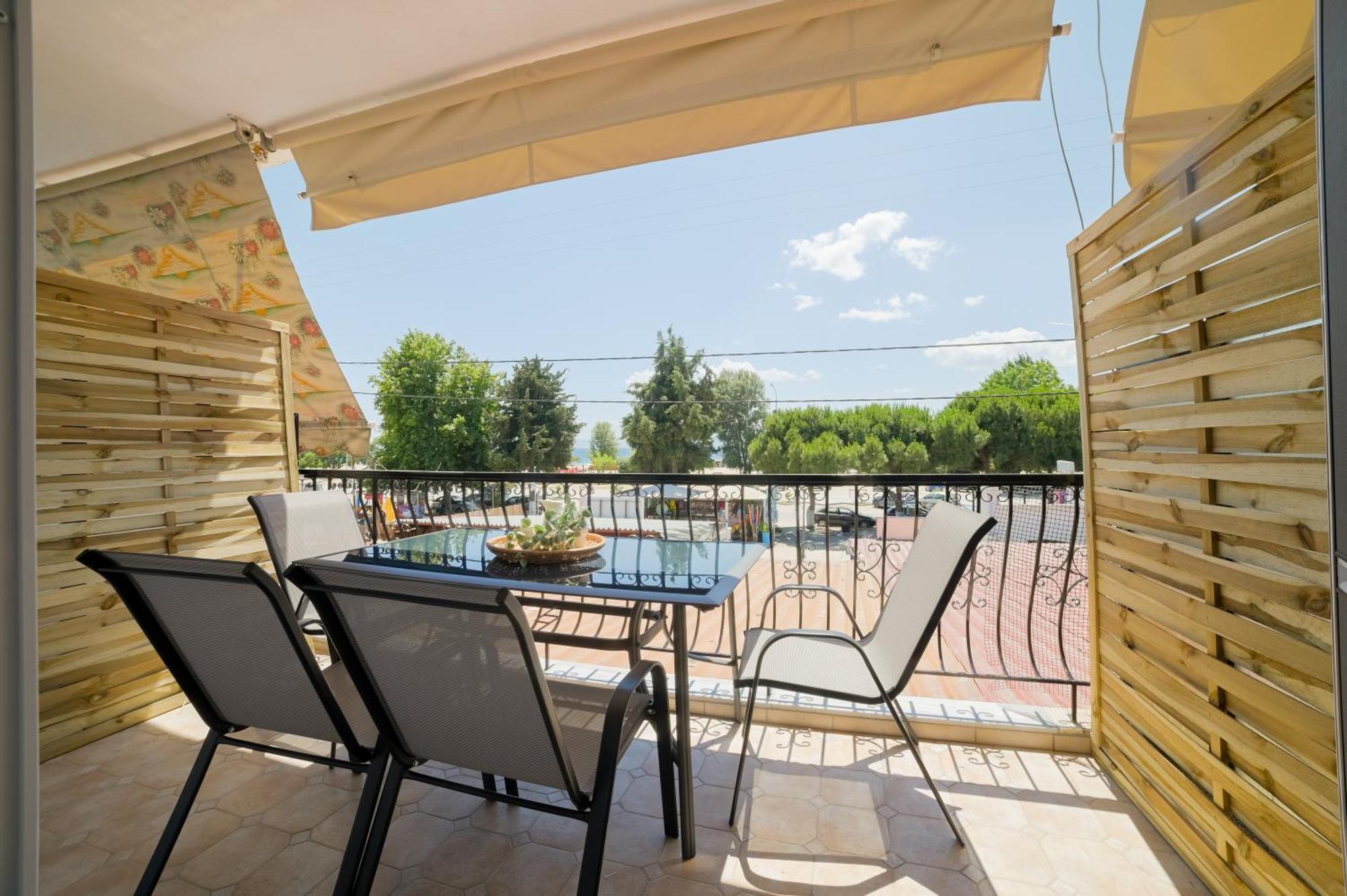 Dimitras Luxury Apartment Ofrinion