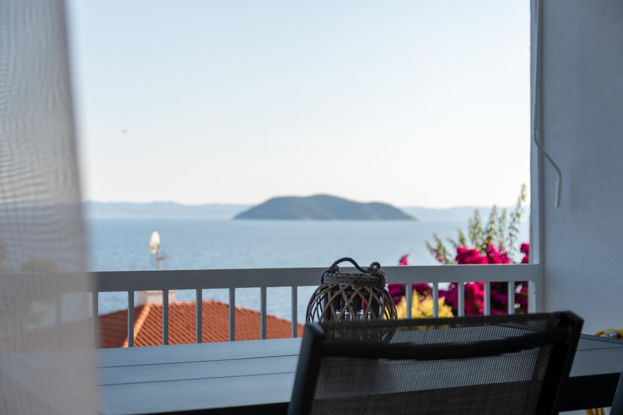 Apartment Sandra Seaview *