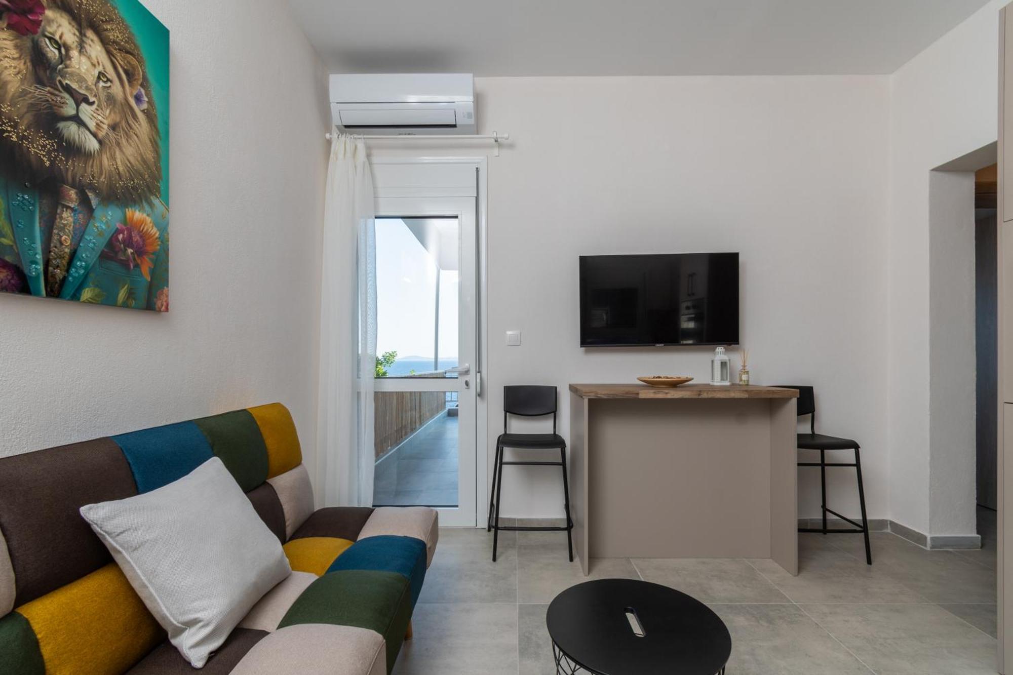 Sandra Seaview Apartment Neos Marmaras