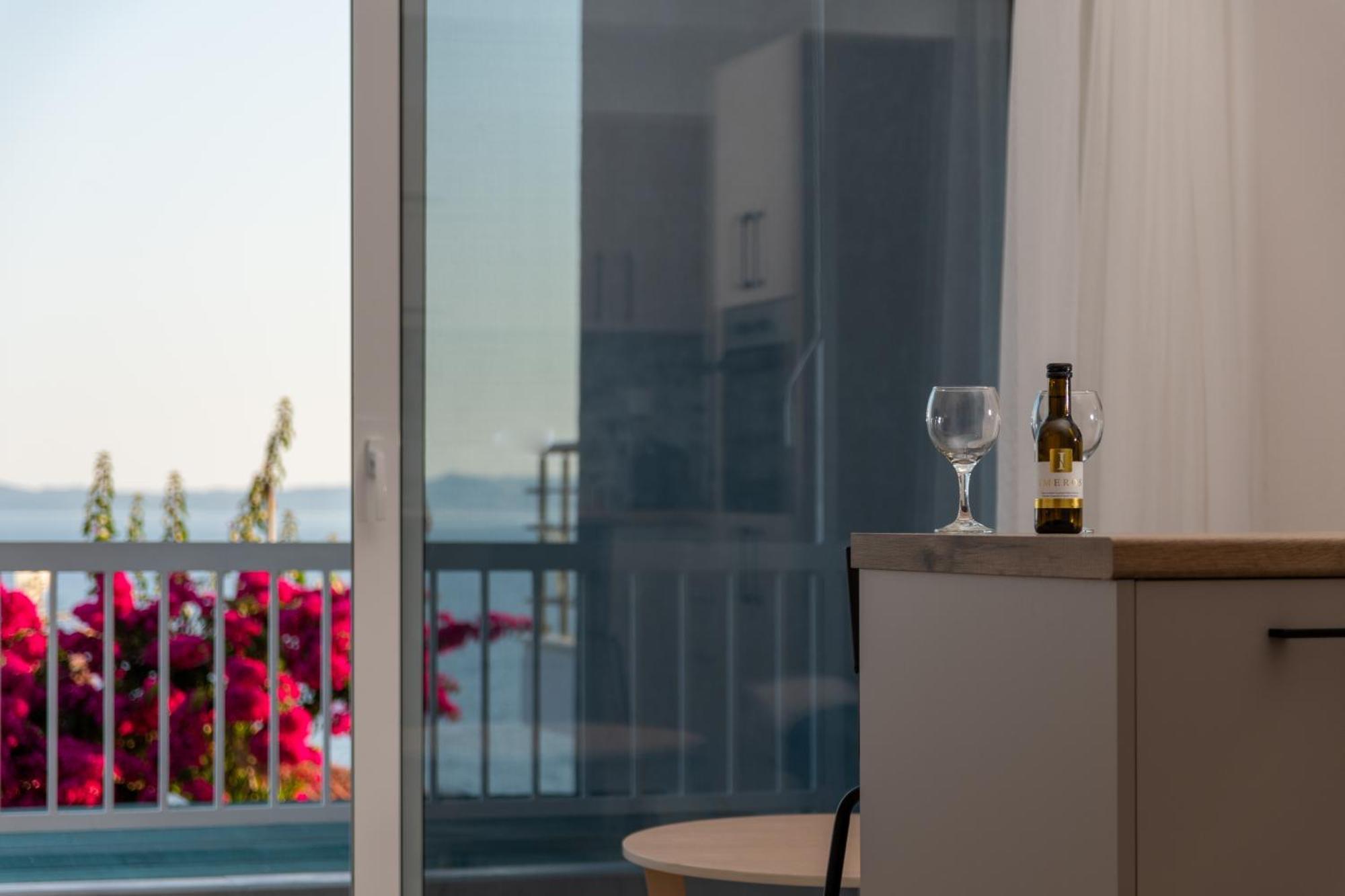 Sandra Seaview Apartment