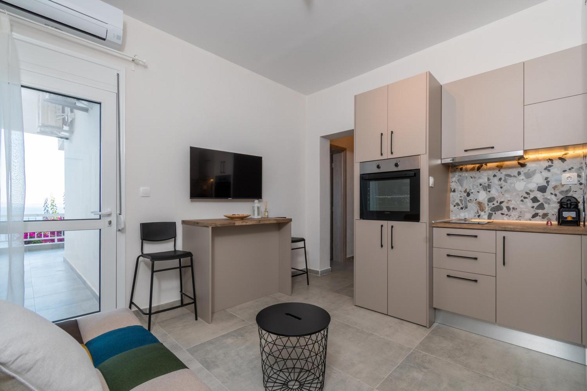 Sandra Seaview Apartment Neos Marmaras