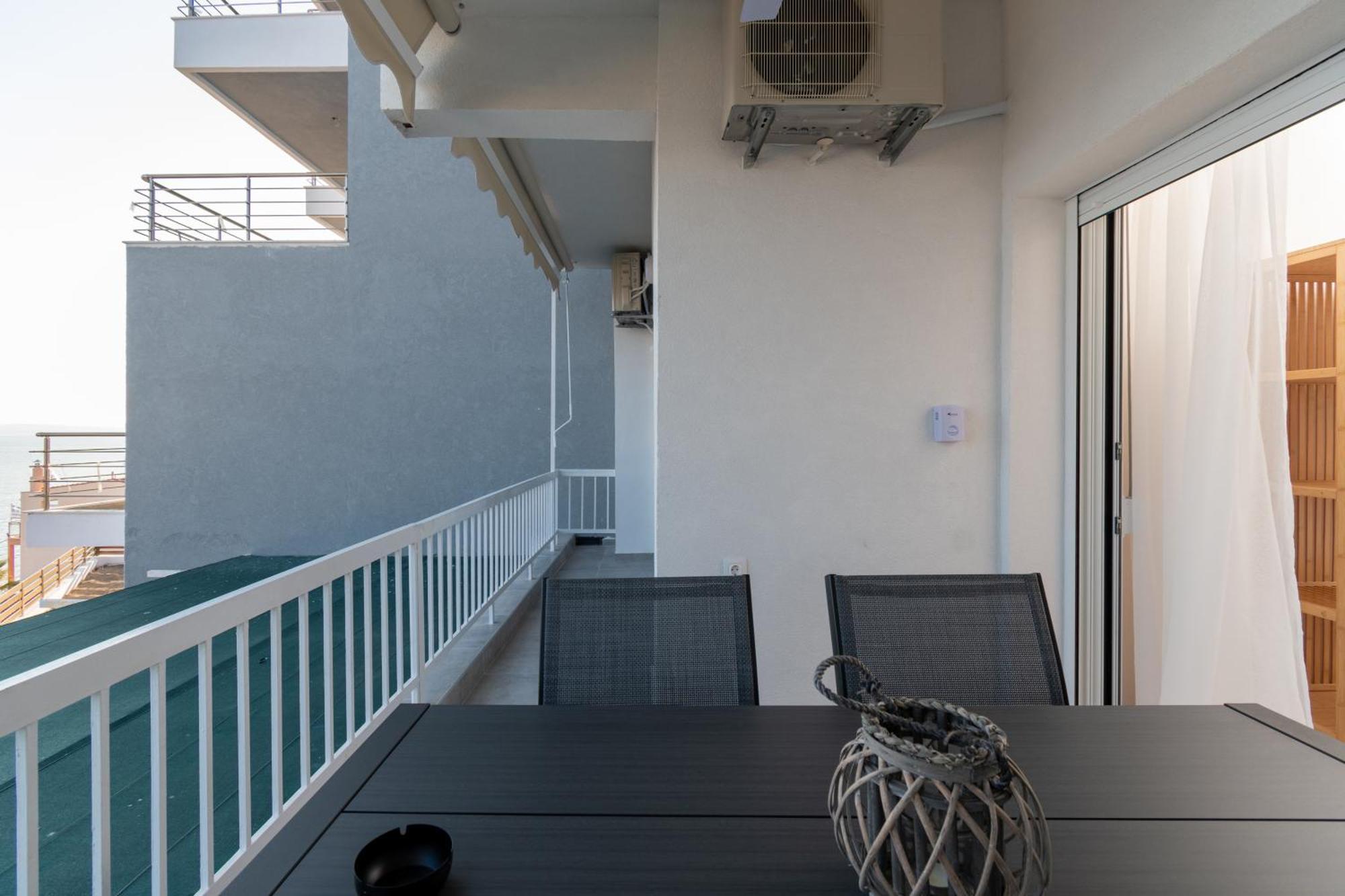Sandra Seaview Apartment