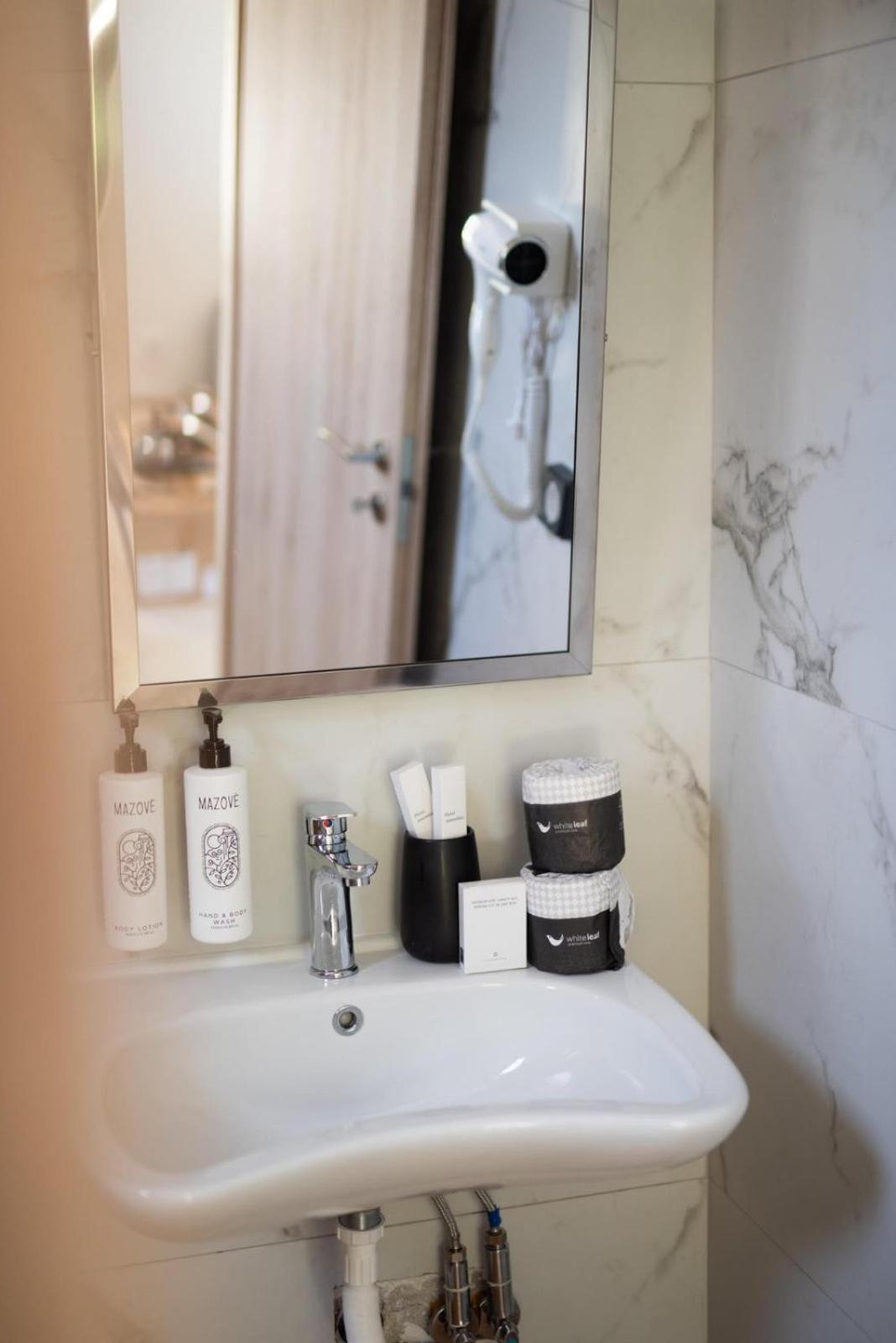 Three Charites Apartment Gialova
