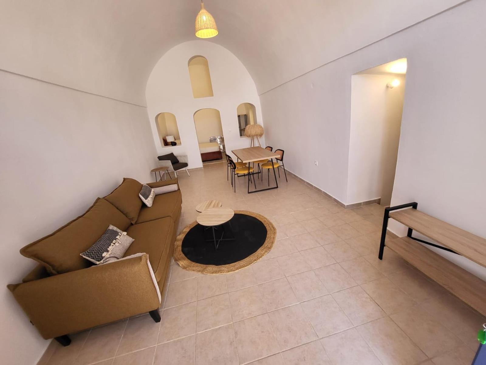 Villa Luxury Cave