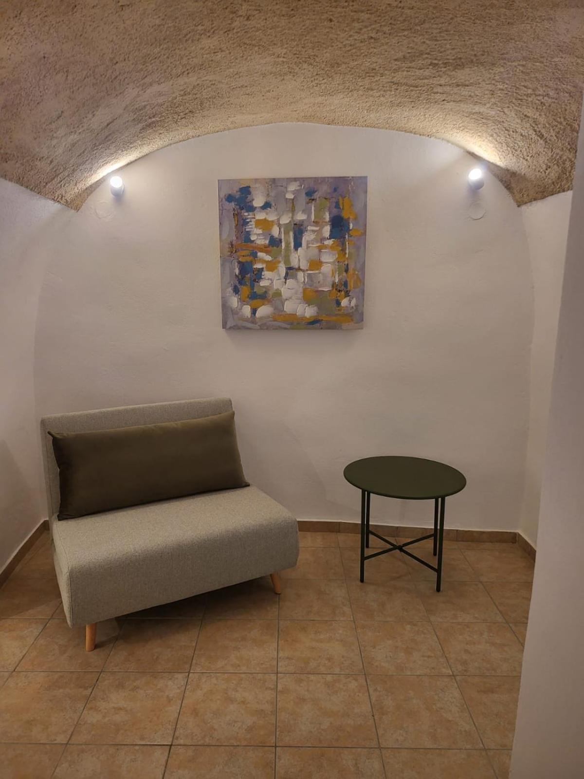 Villa Luxury Cave