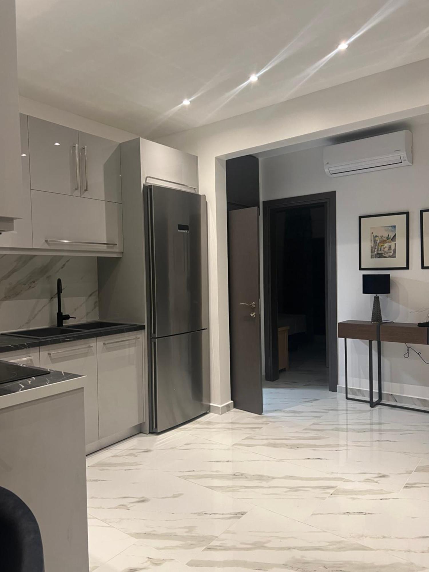 Apartment Seafront Lux