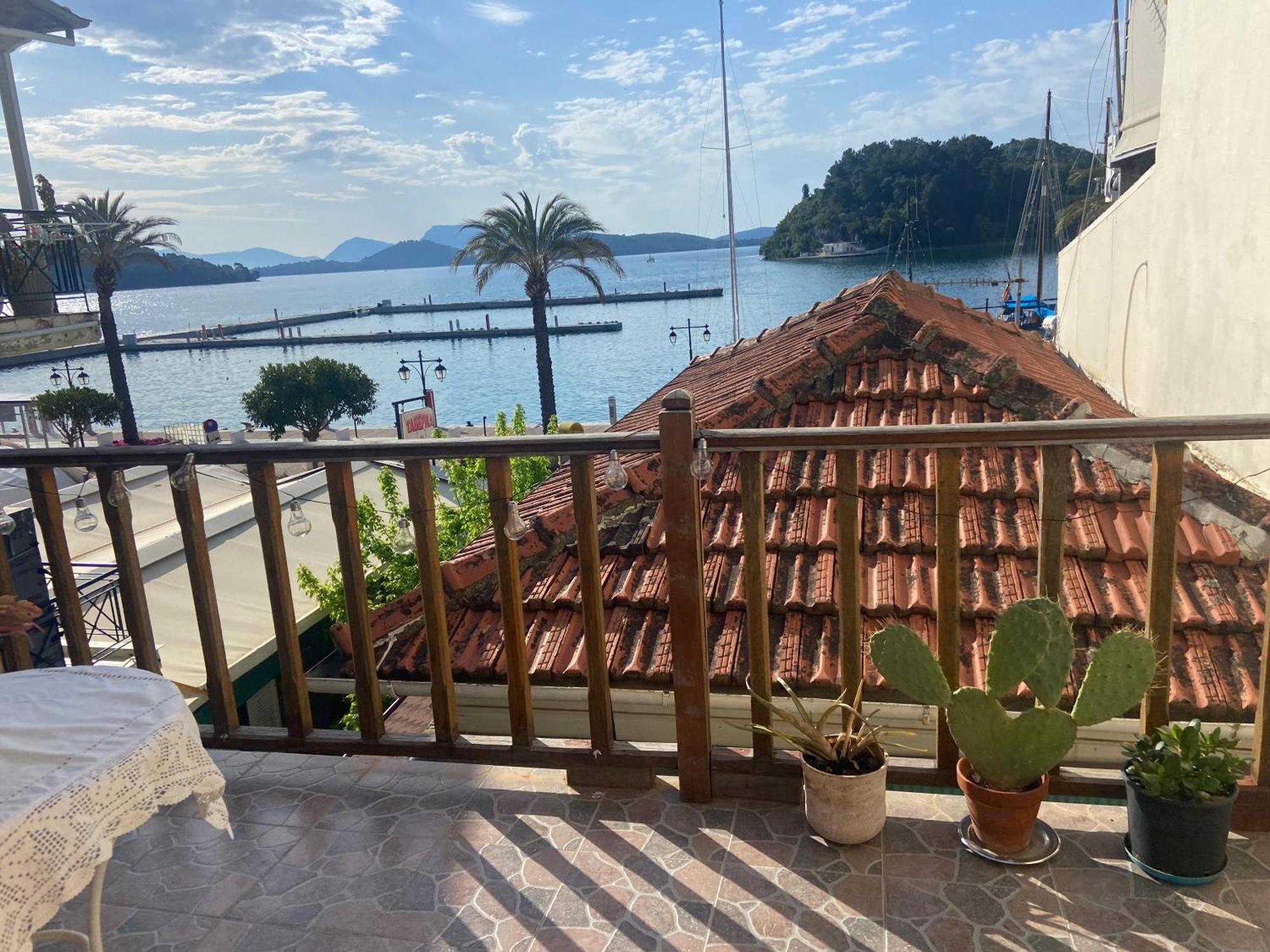 Wake-up-by-the-sea! Holiday home