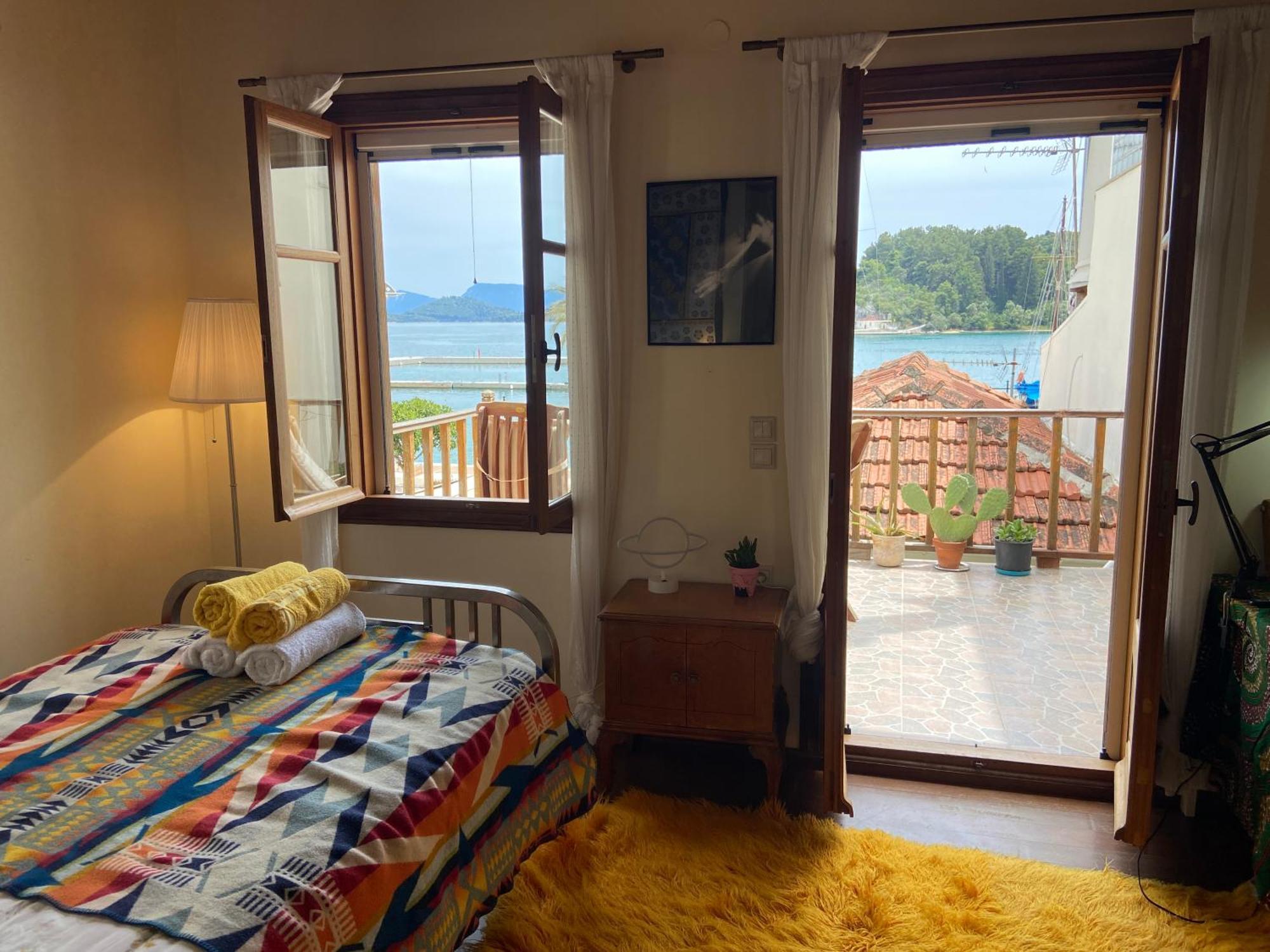 Holiday home Wake-up-by-the-sea!