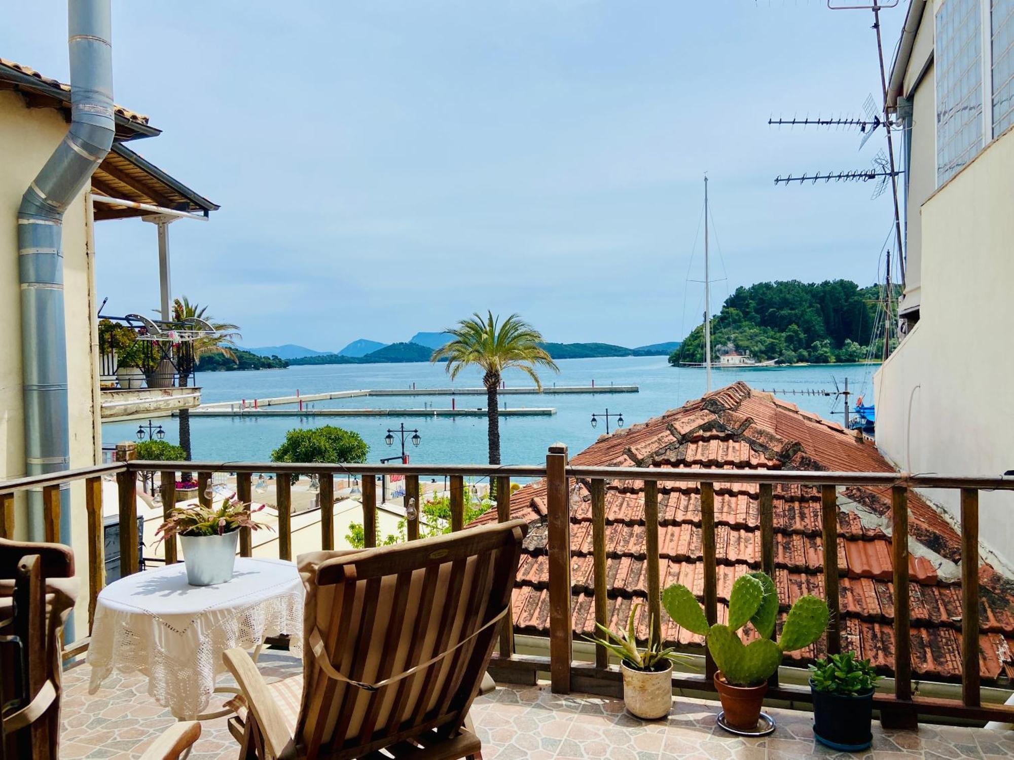Wake-up-by-the-sea! Holiday home