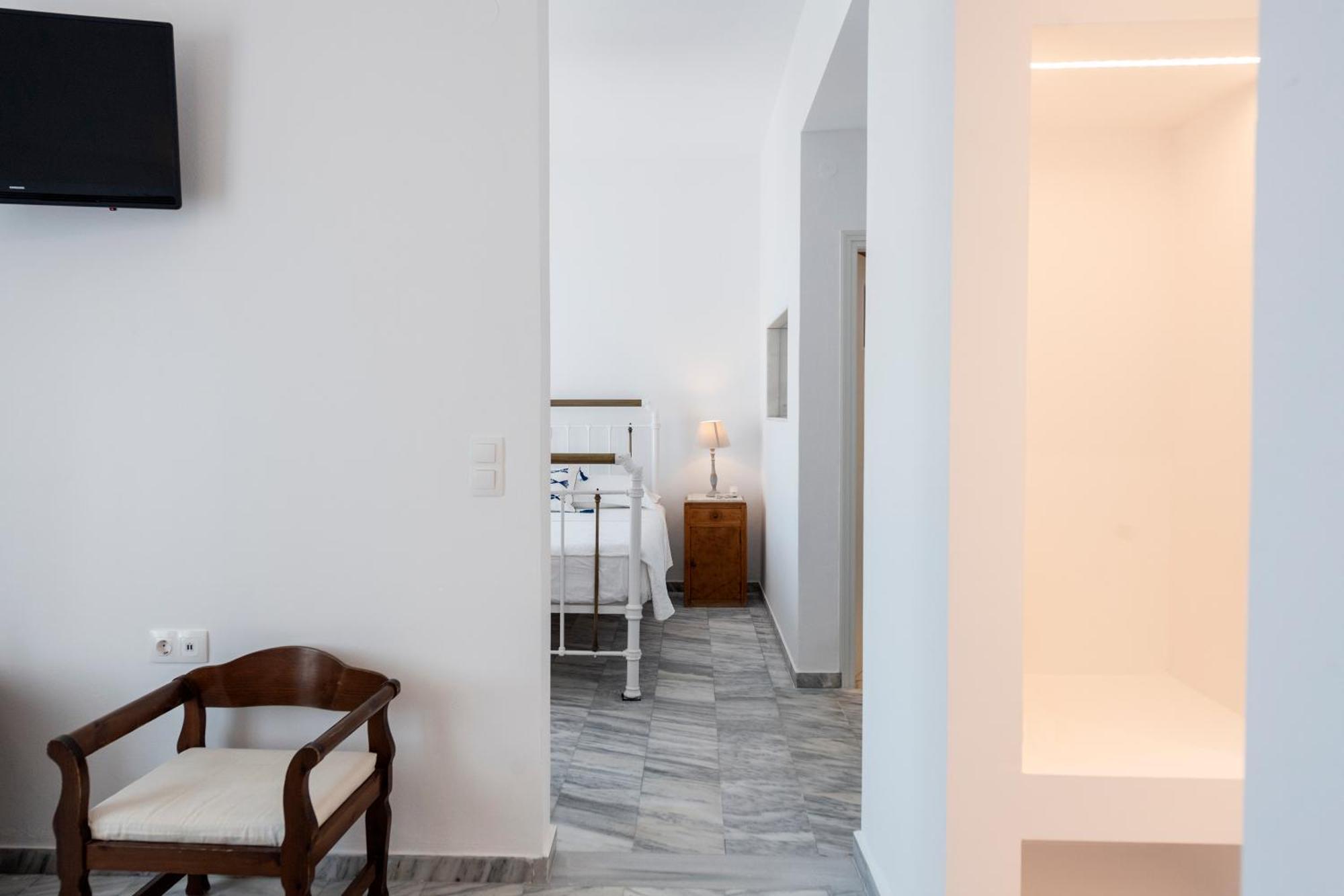 Swiss Hotel Naousa (Paros)