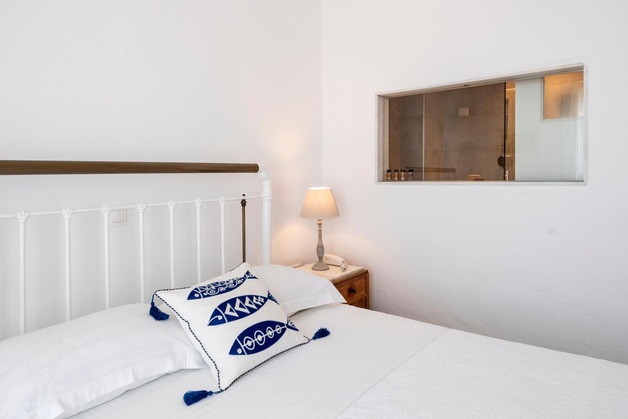 Hotel Swiss Naousa (Paros)