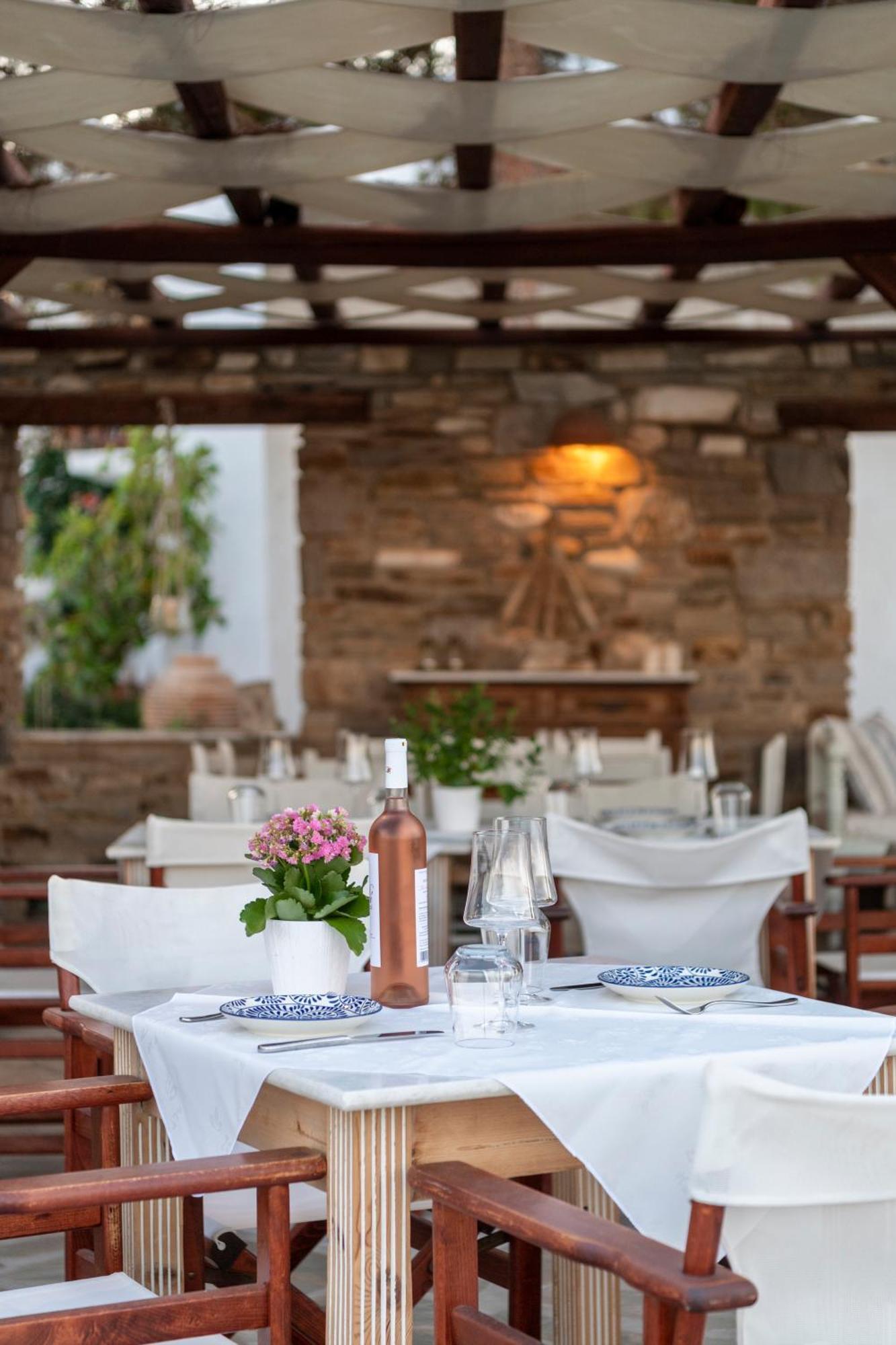 Swiss Naousa (Paros)