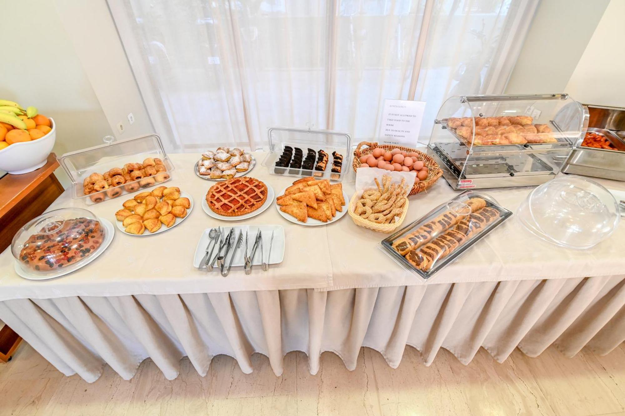 Aparthotel Saint Constantine 3*