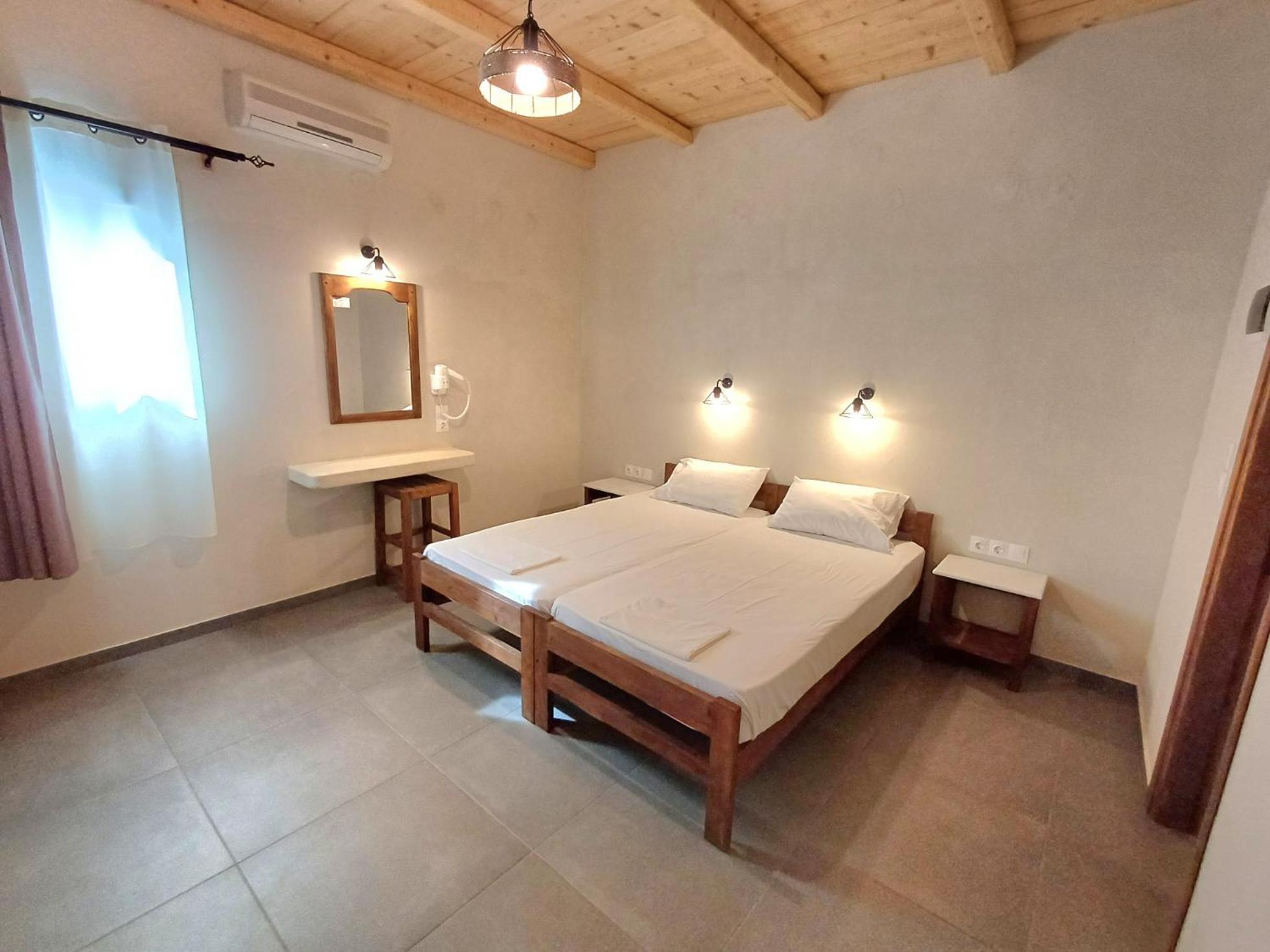 Maria Aparthotel
