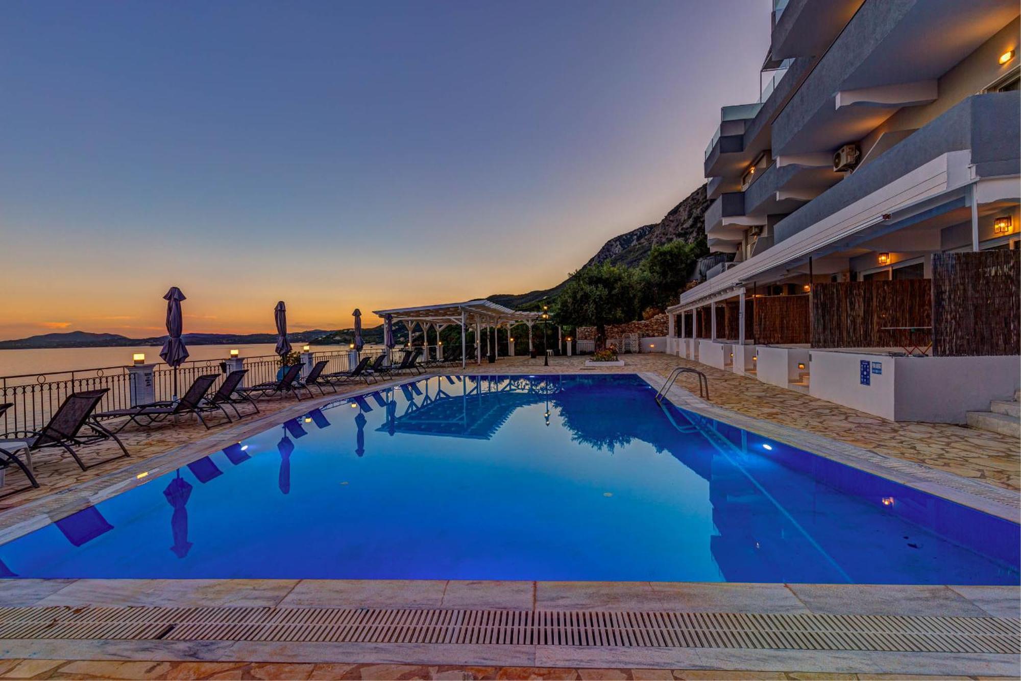 Oceanis Aparthotel 3*
