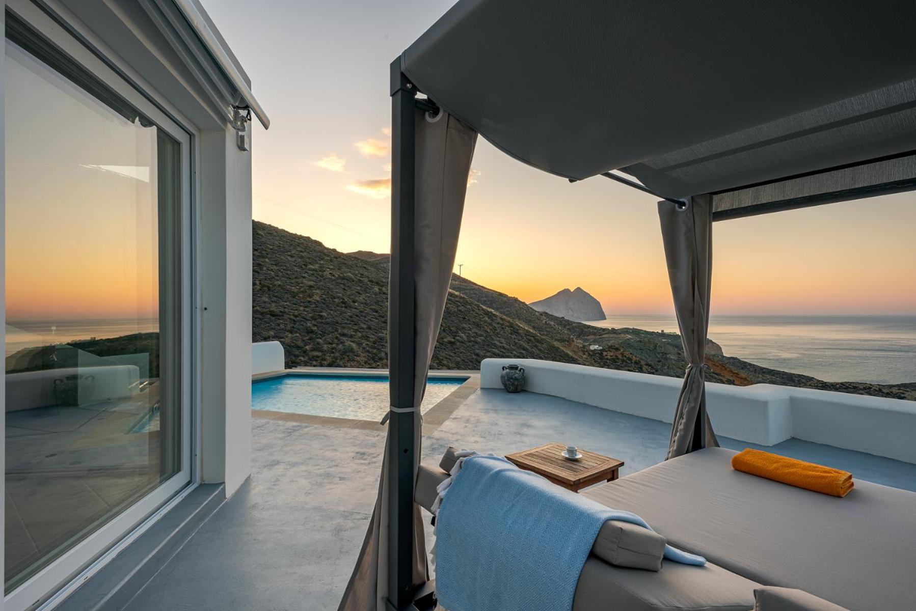 Apollon Village 3*