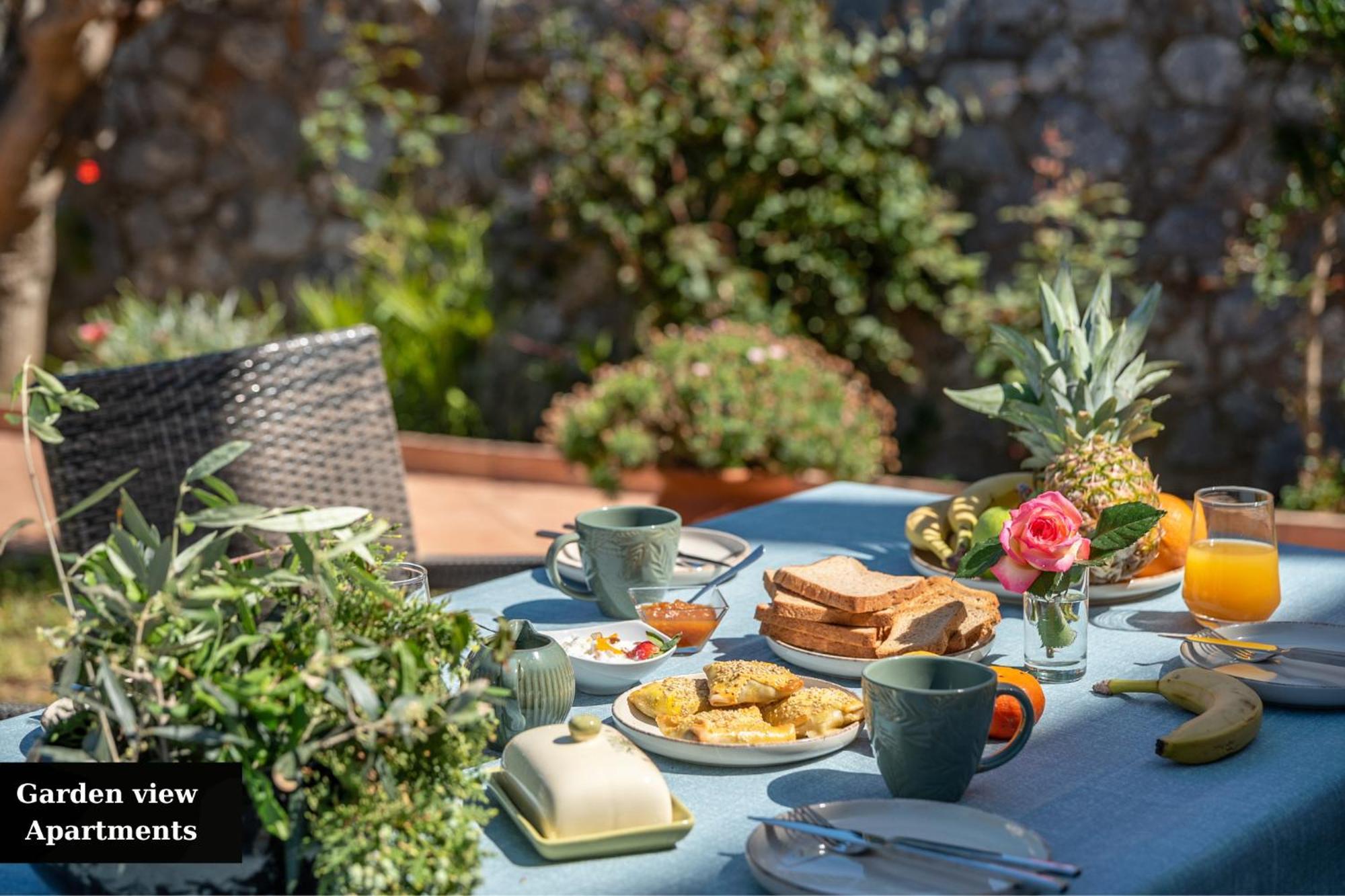 Litinakis Studios Agia Marina (Crete)
