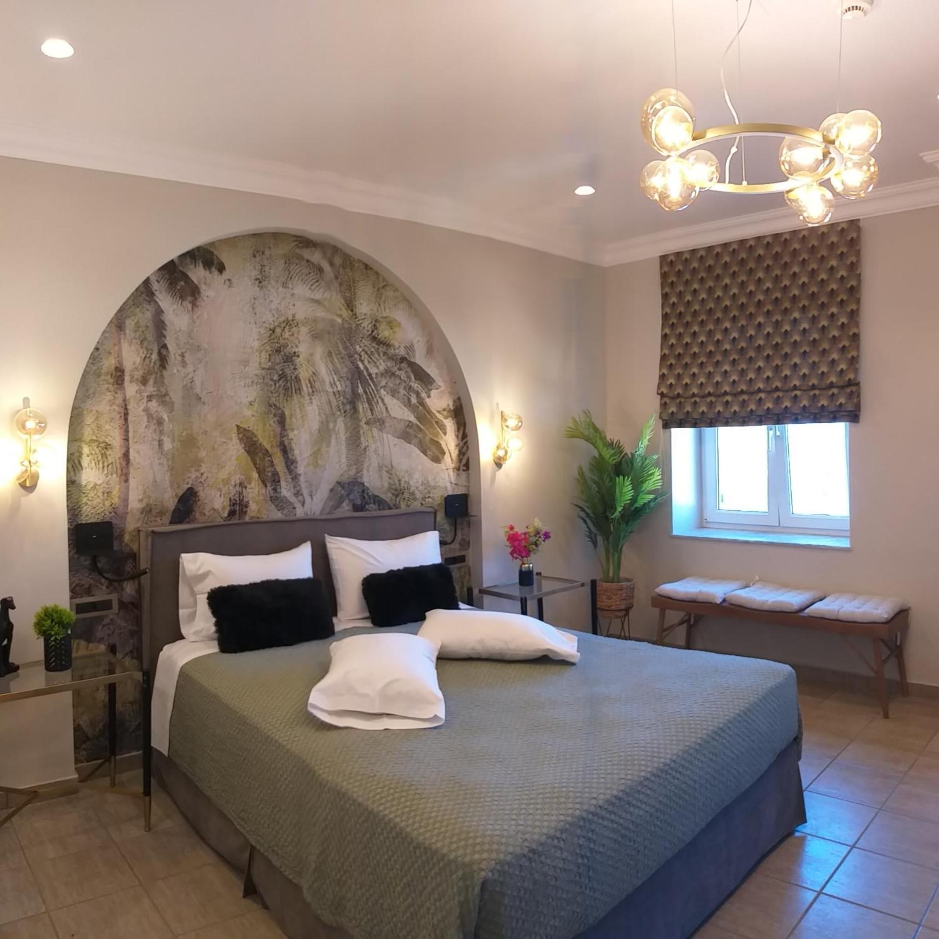 Triena Aparthotel *