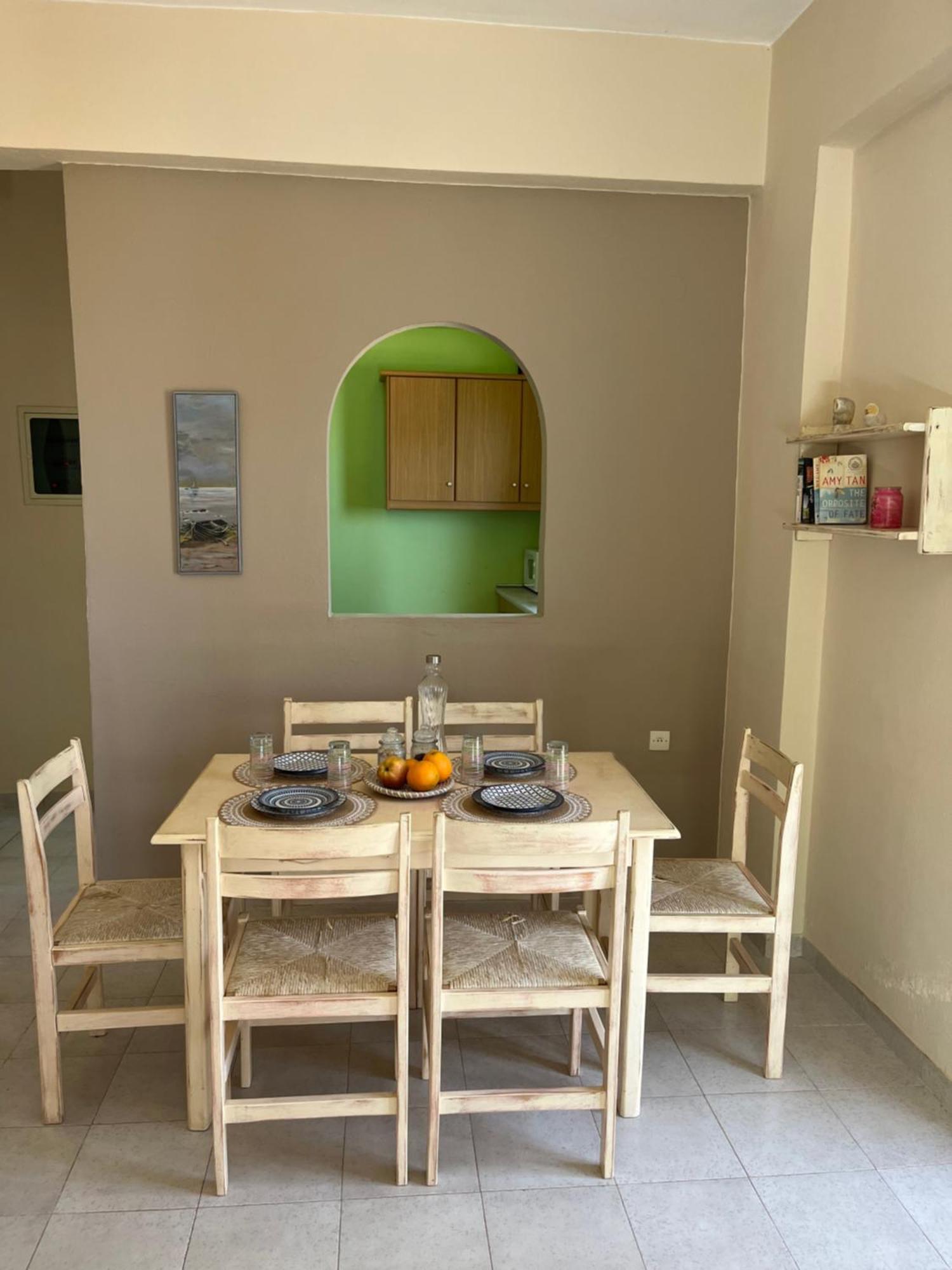 9 Muses Apartment Chrani