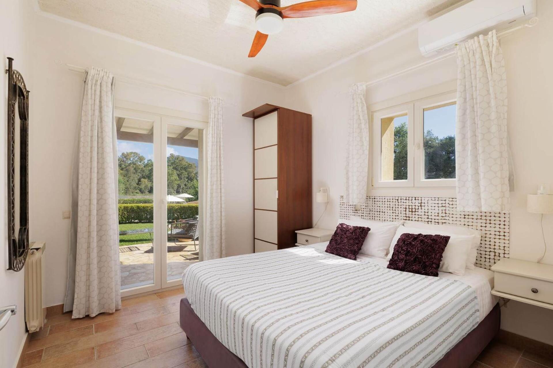 St. Nicholas House & Guest Apart. Villa *