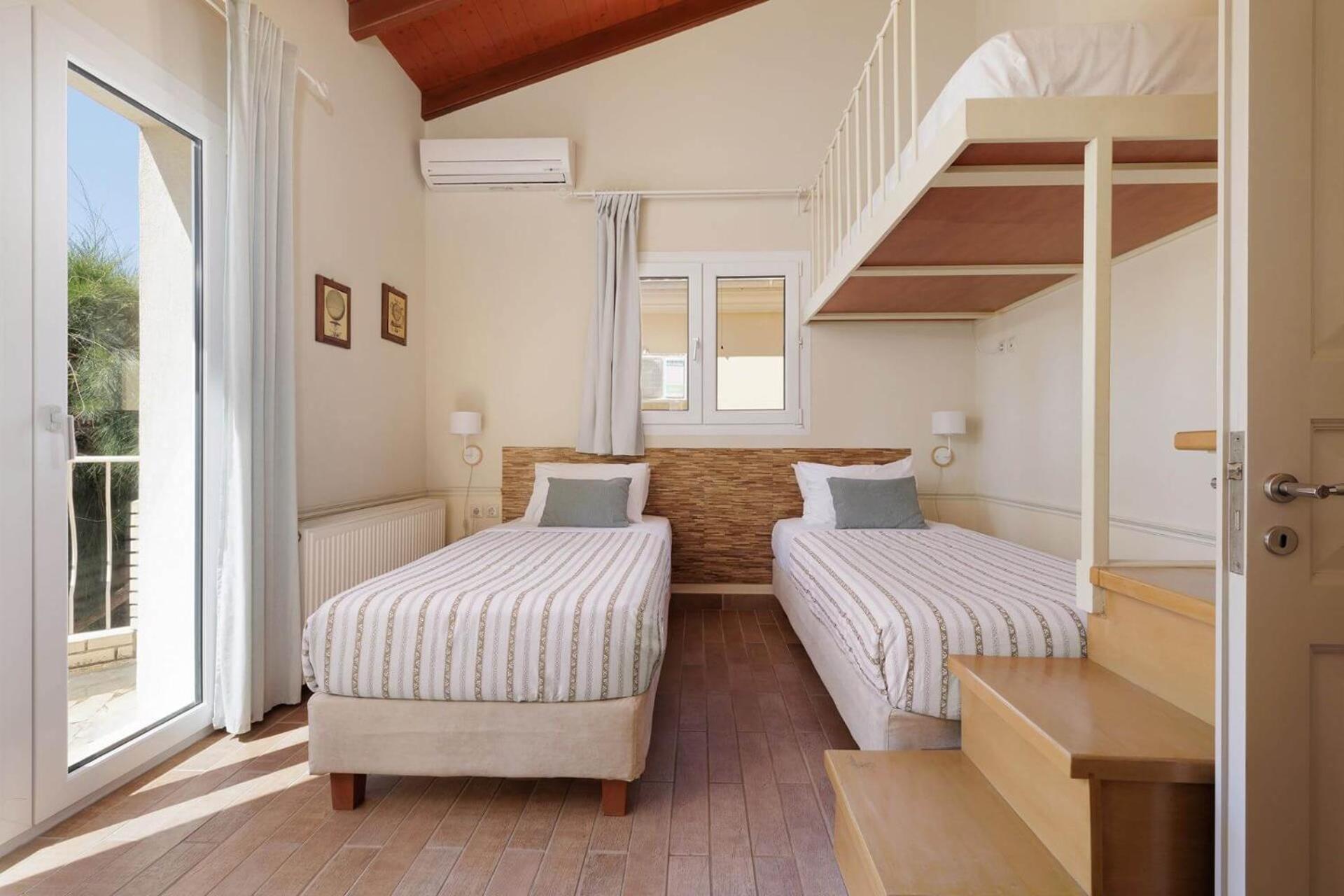 St. Nicholas House & Guest Apart. Dassia (Corfu)
