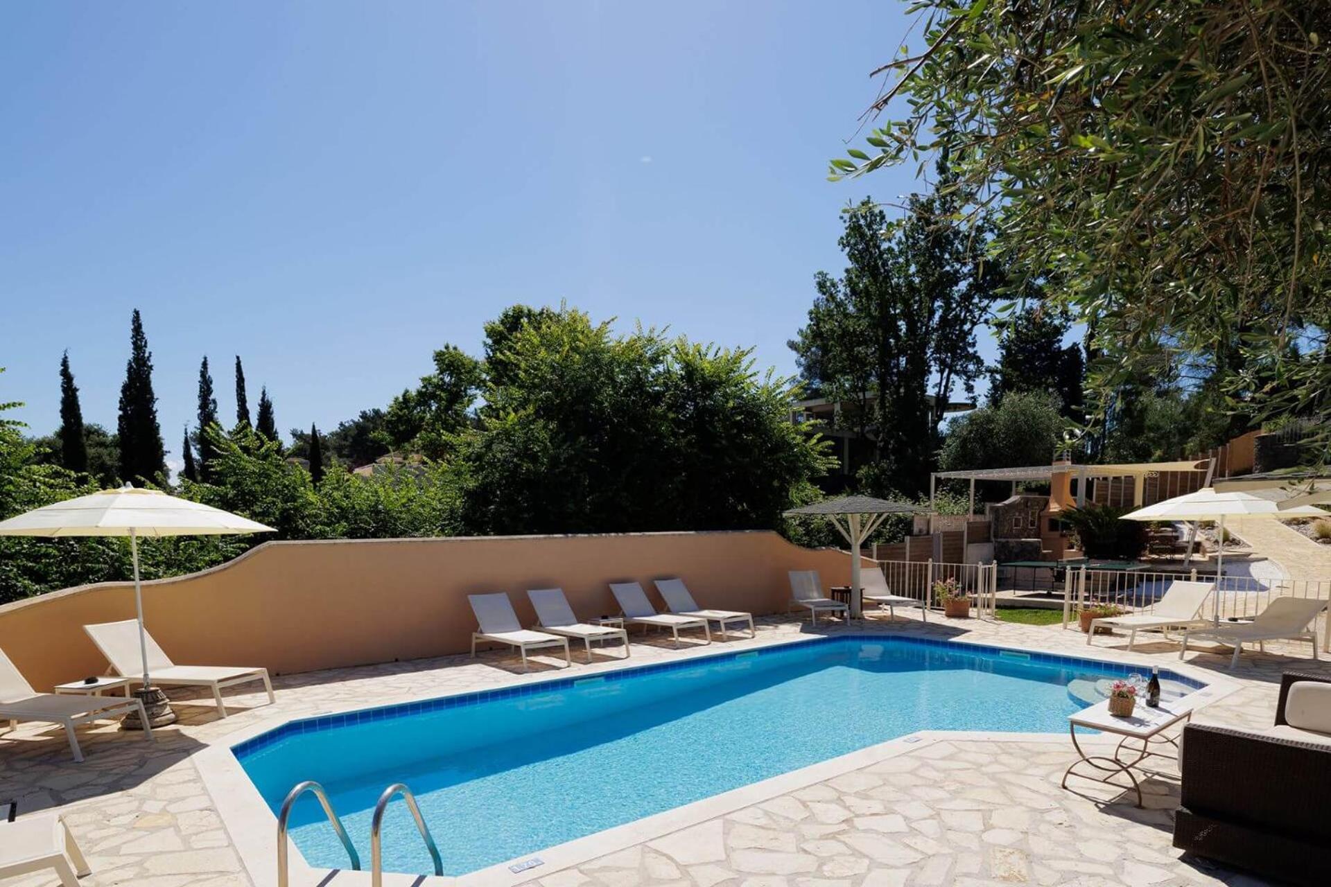 St. Nicholas House & Guest Apart. Villa *