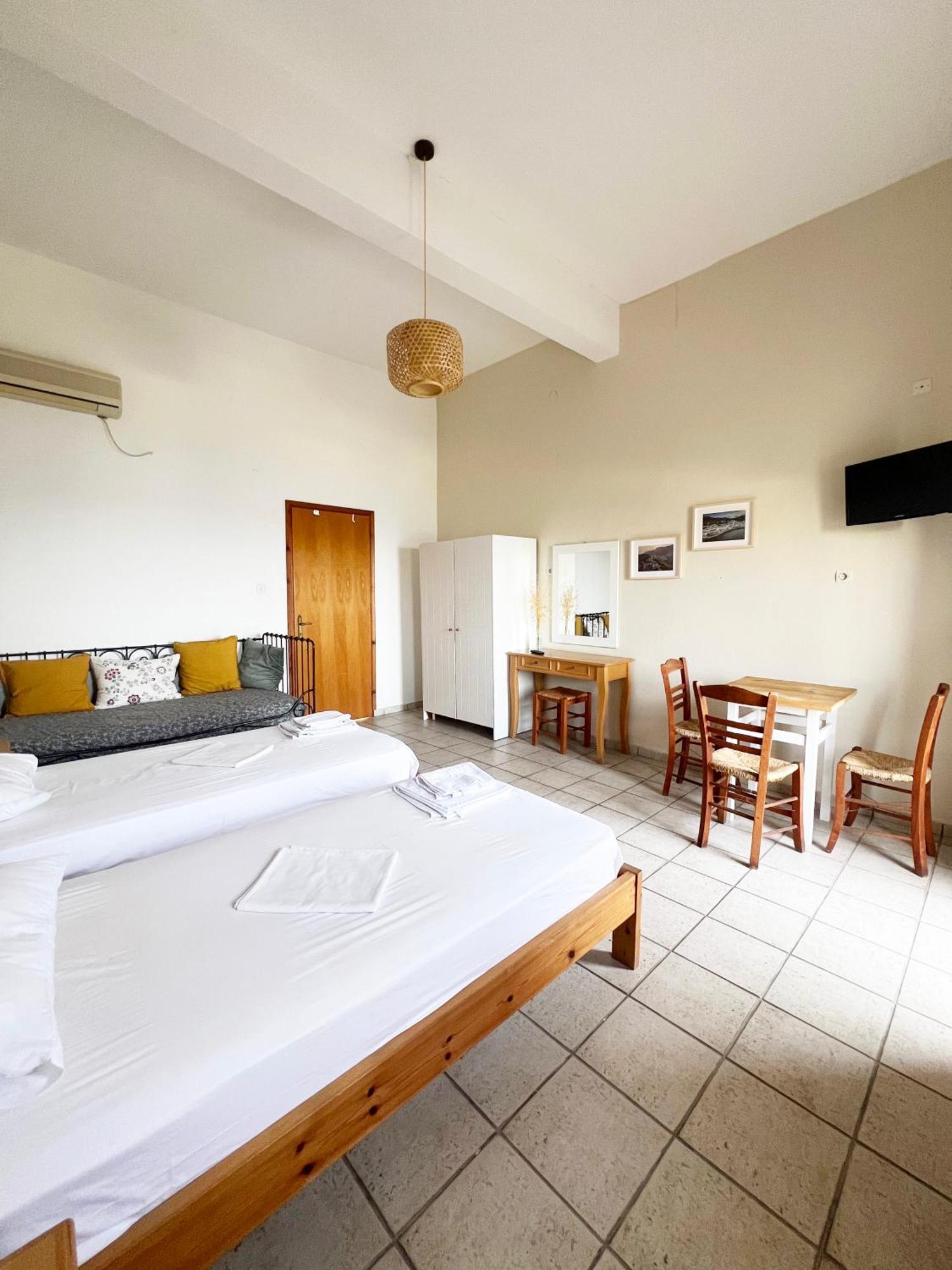 Three Brothers Aparthotel