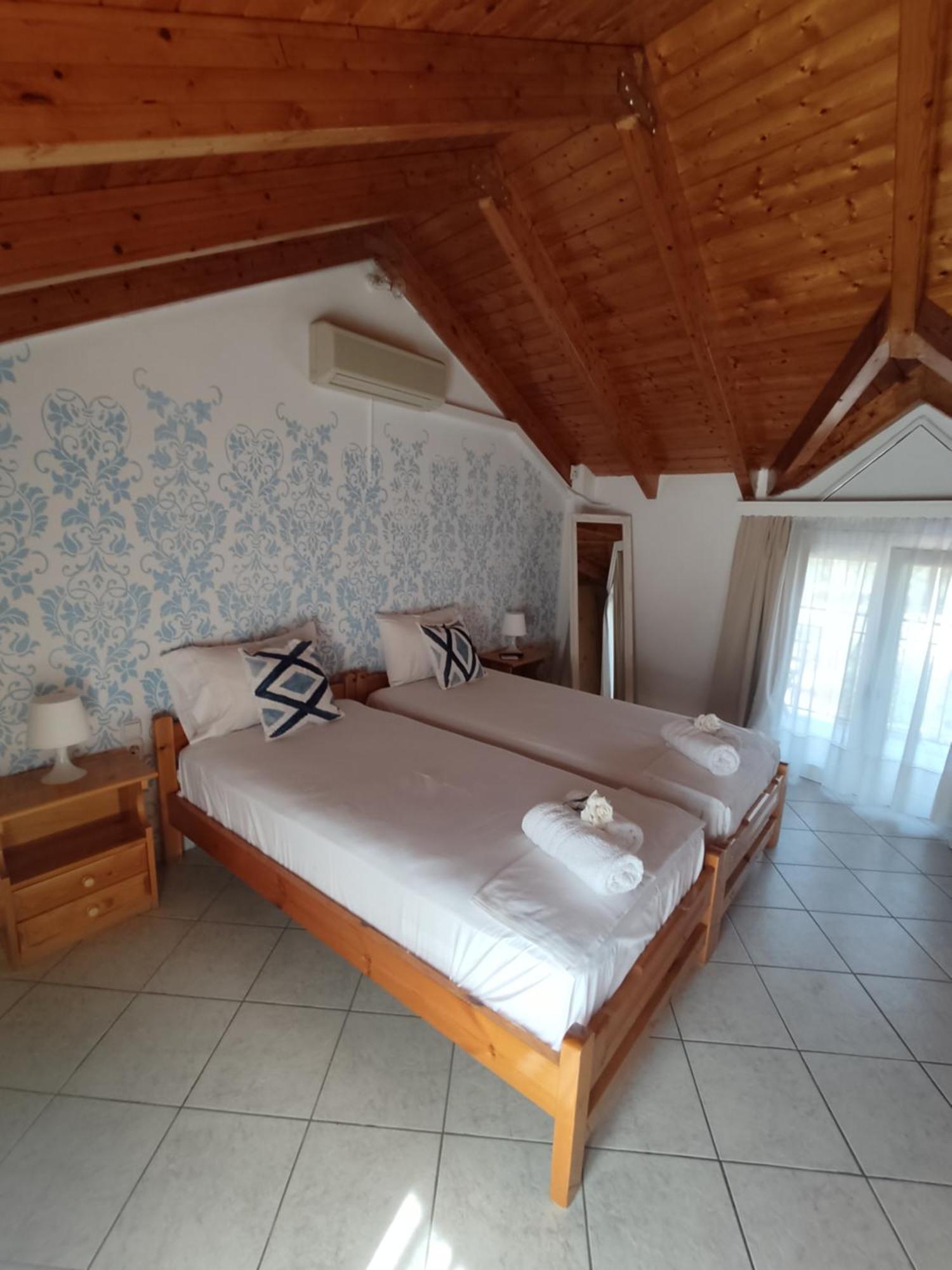 Chloe Attic Holiday home Agia Efimia