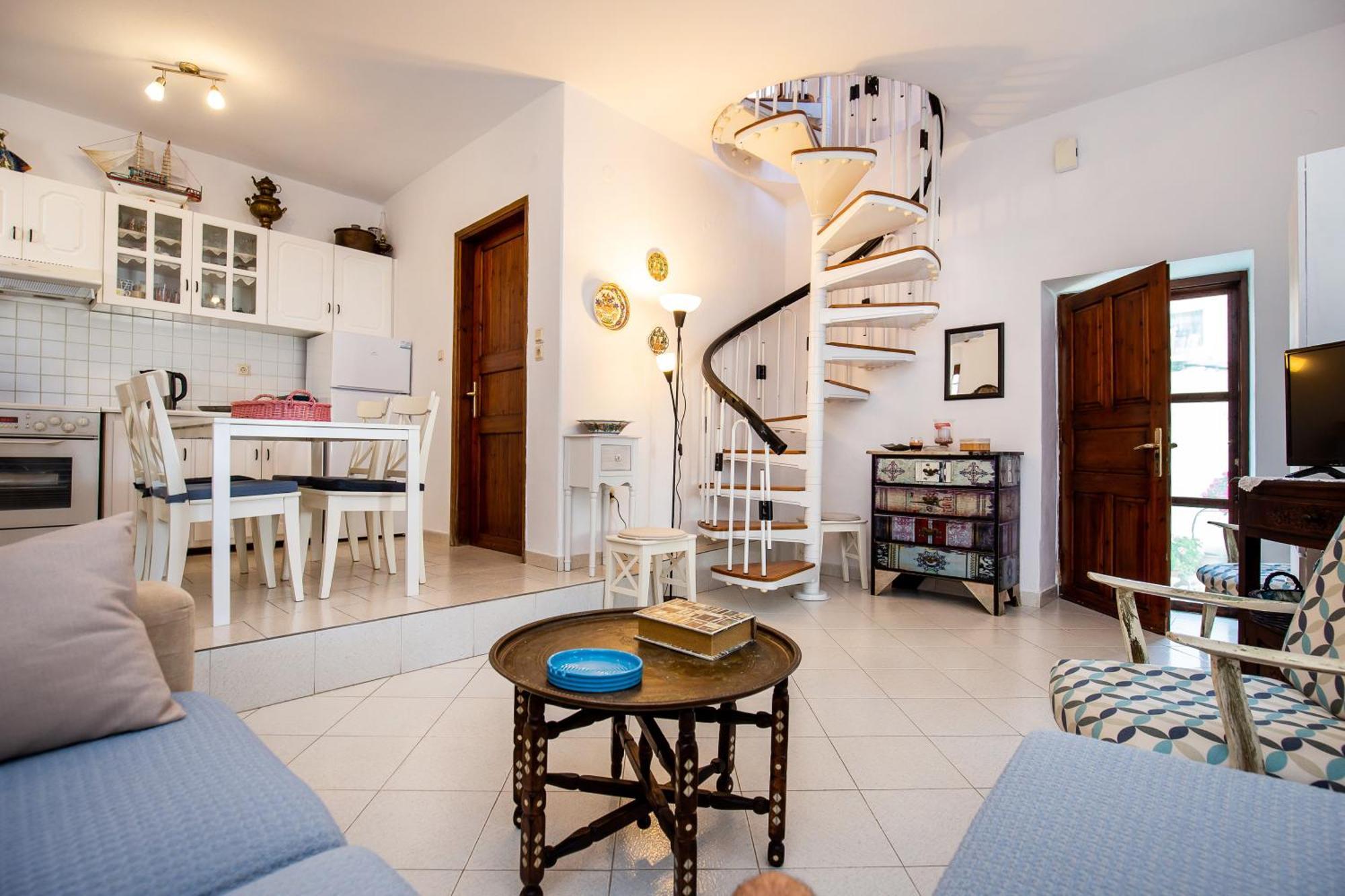 Cozy Traditional House In Thassos, Kallirachi Holiday home