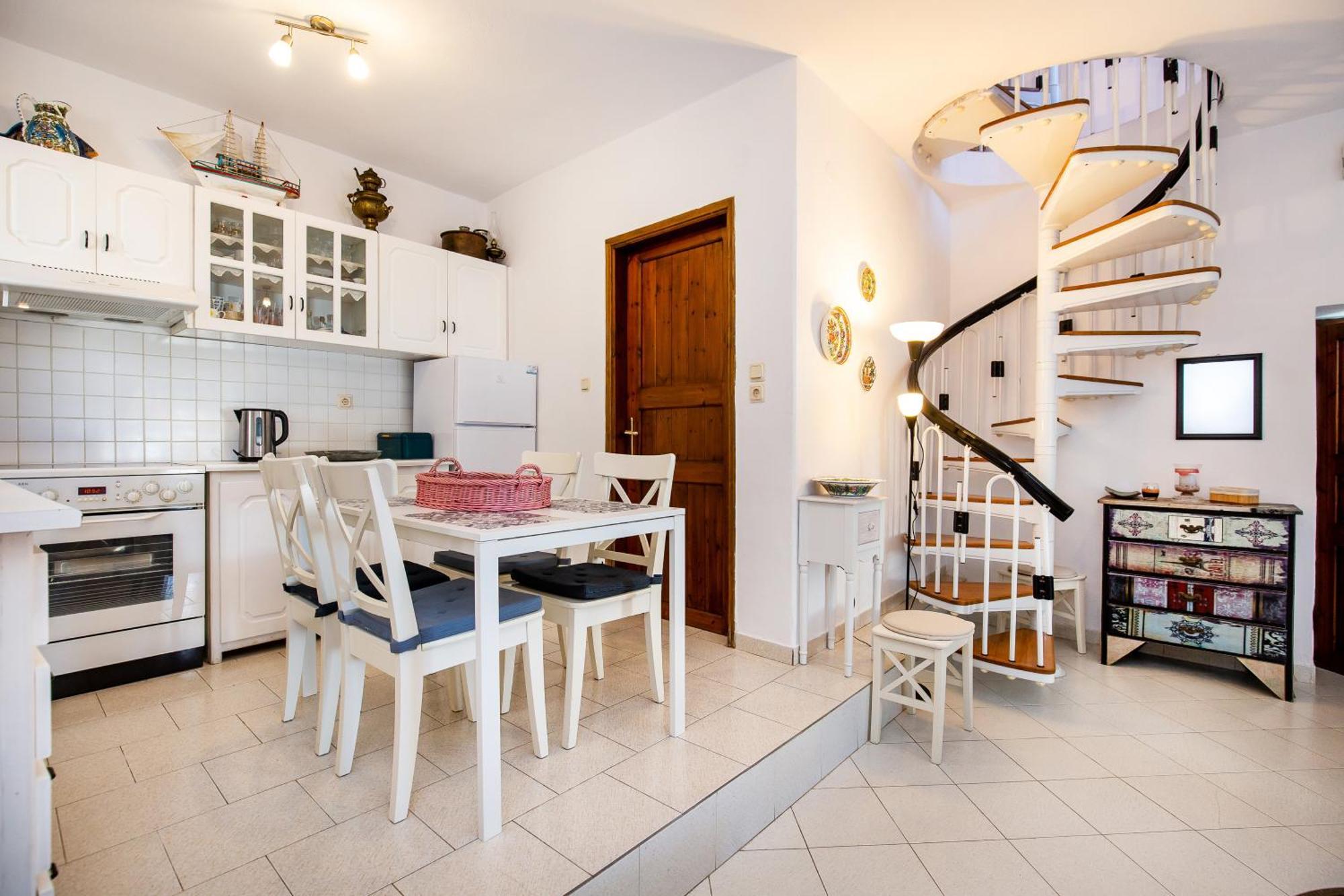 Cozy Traditional House In Thassos, Kallirachi Holiday home *