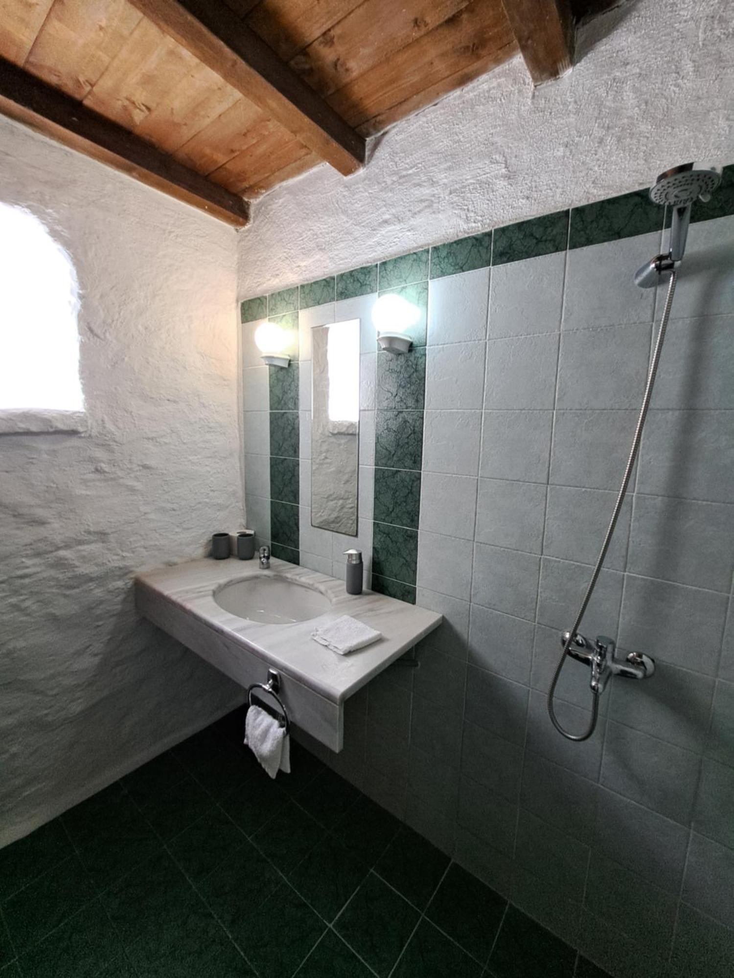 Tsivouli Bed & Breakfast *