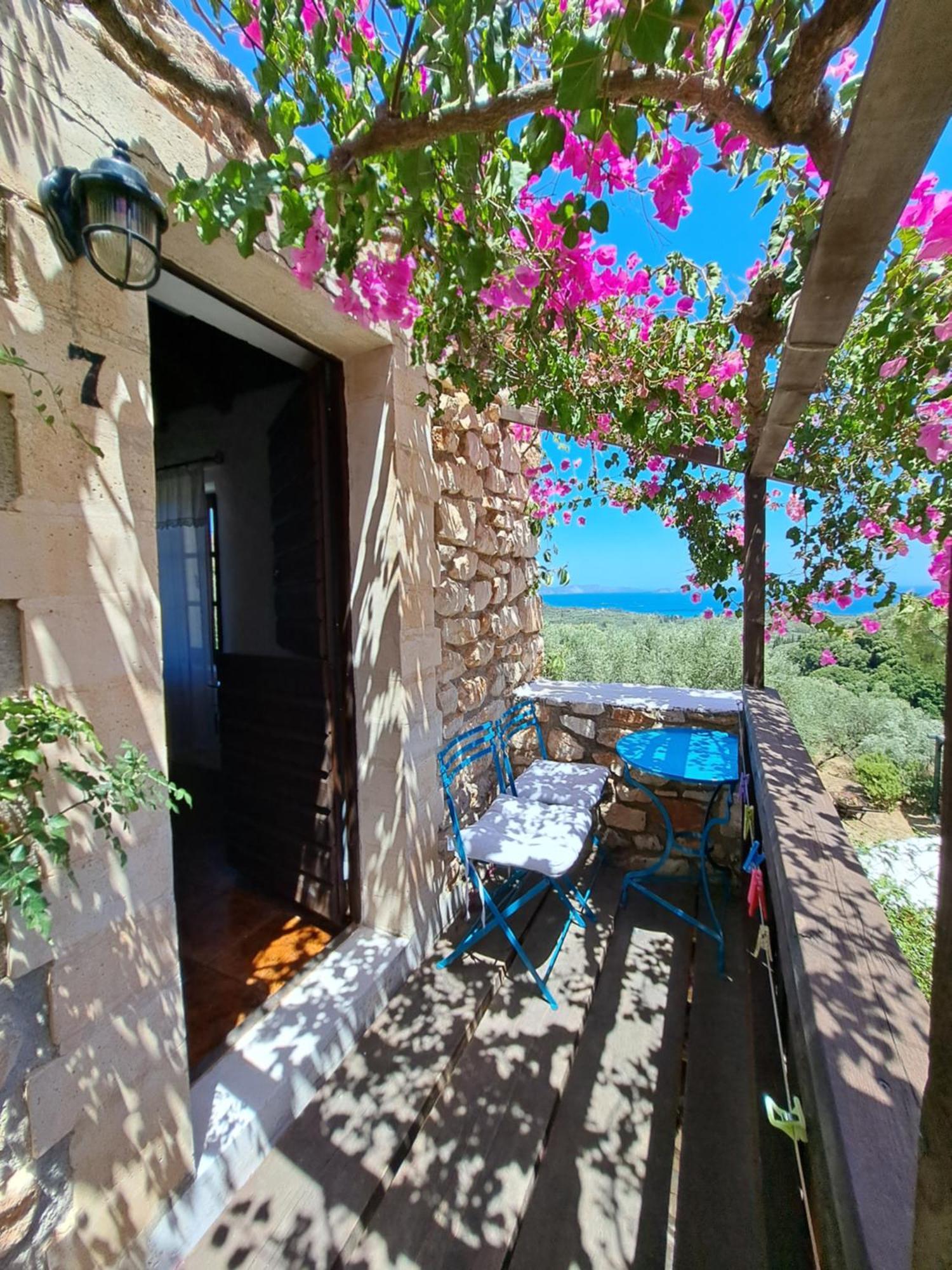 Tsivouli Bed & Breakfast *