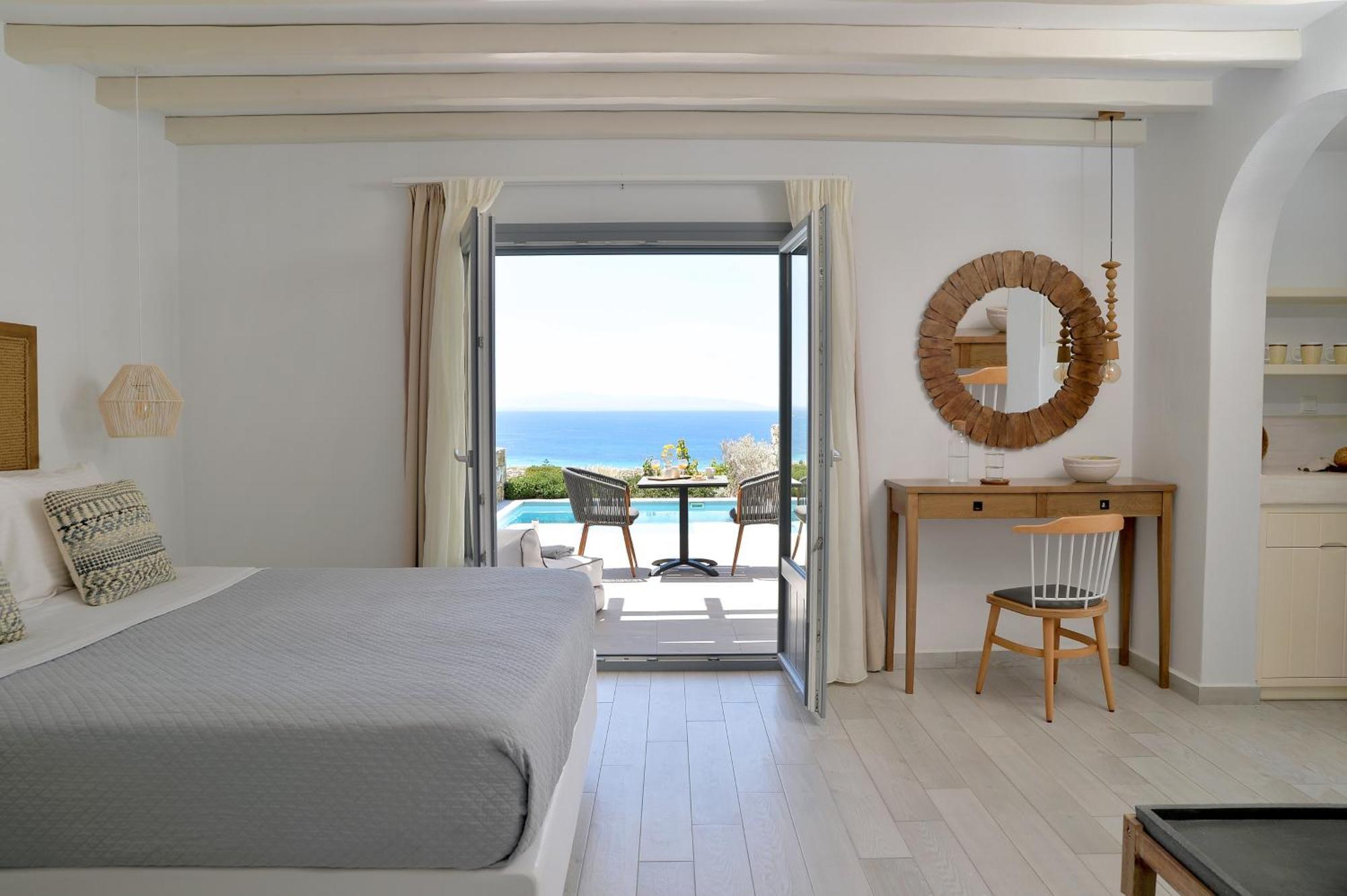 Hotel Mythology &