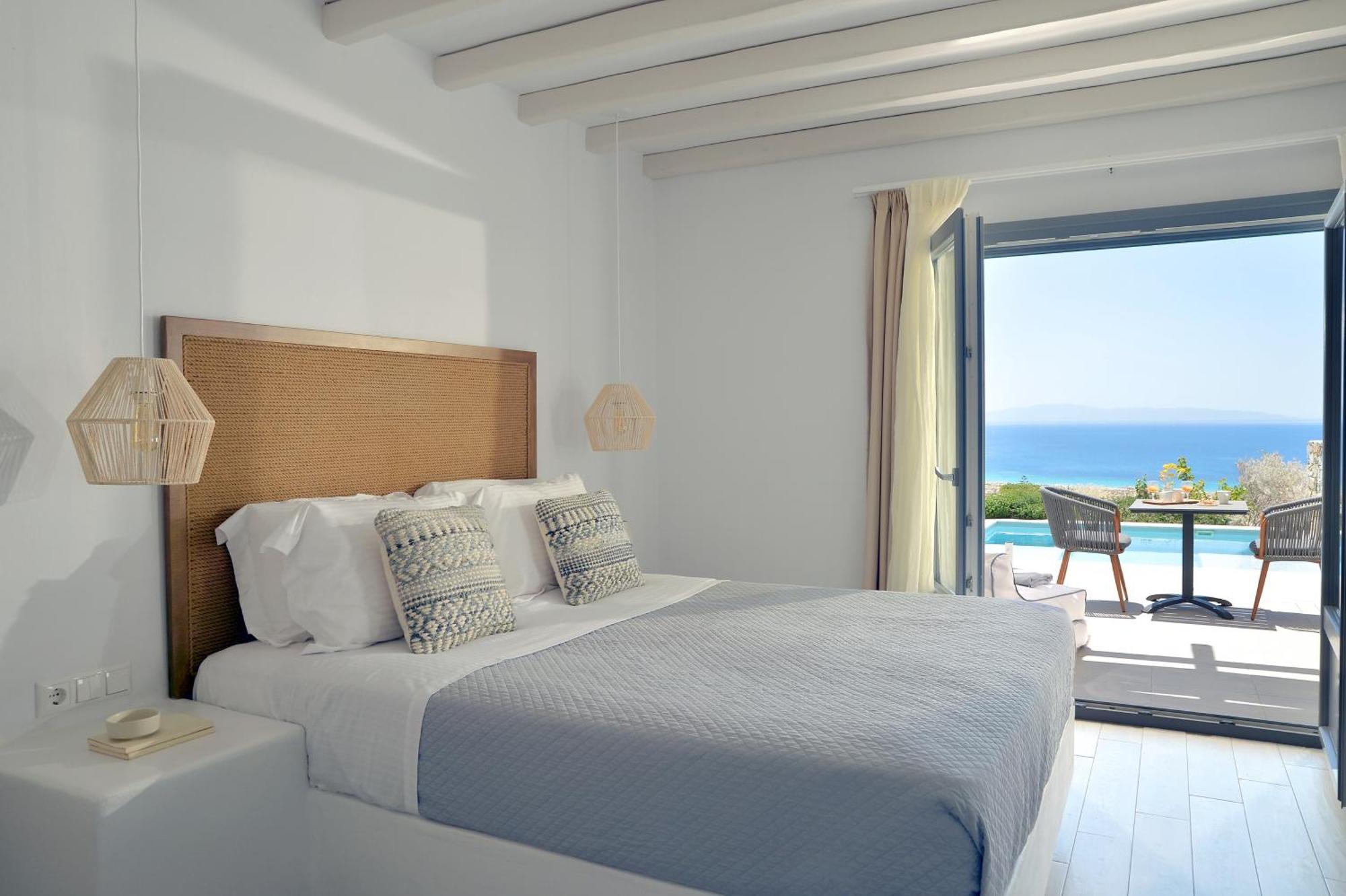 Hotel Mythology &