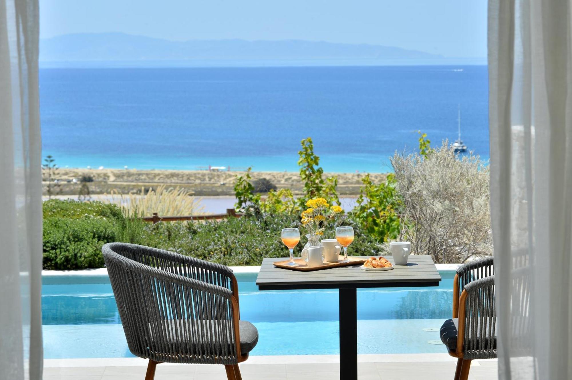 Mythology & Hotel Stelida (Naxos)