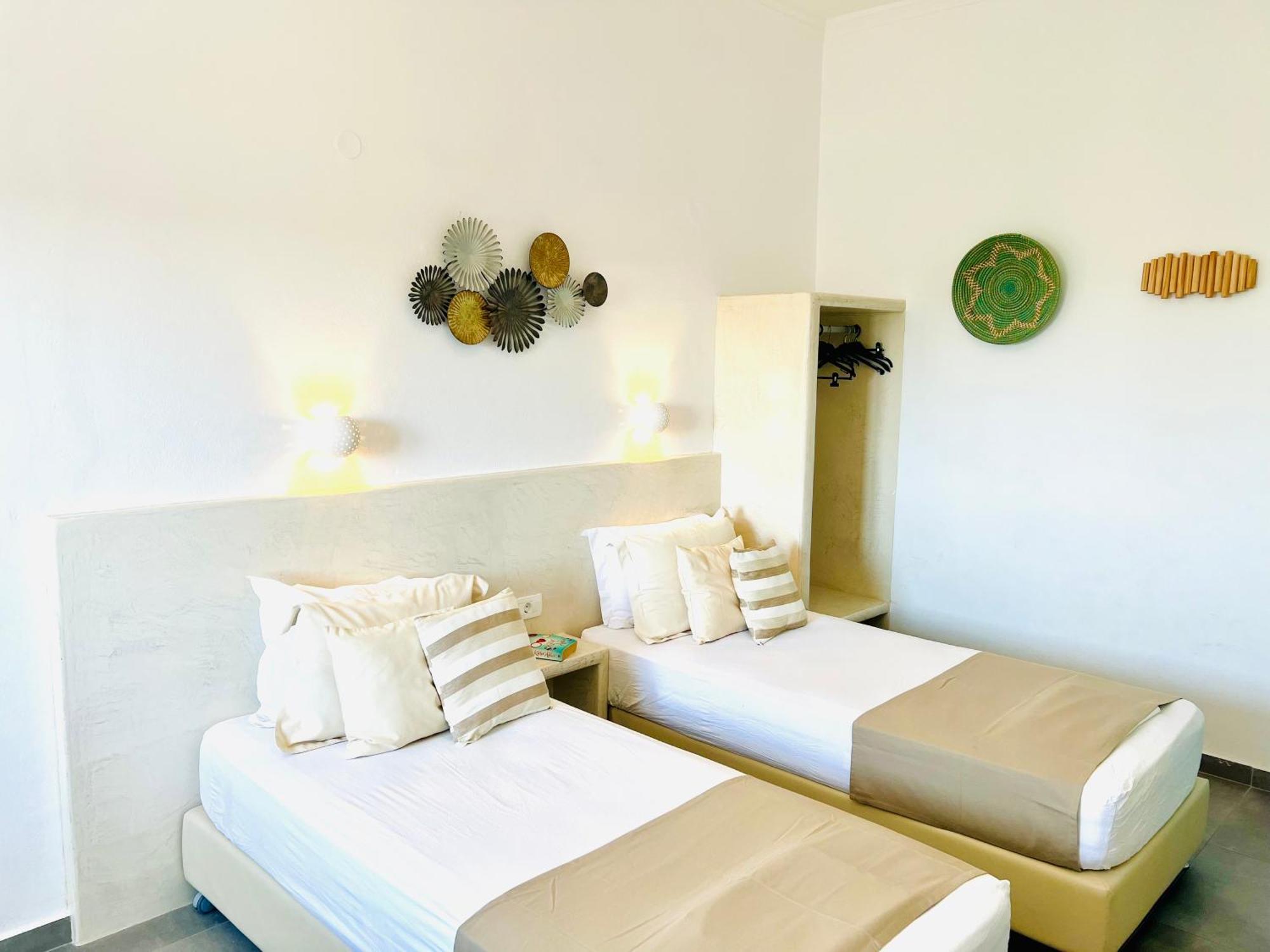 Aparthotel Arapiou Perivolos (Santorini)