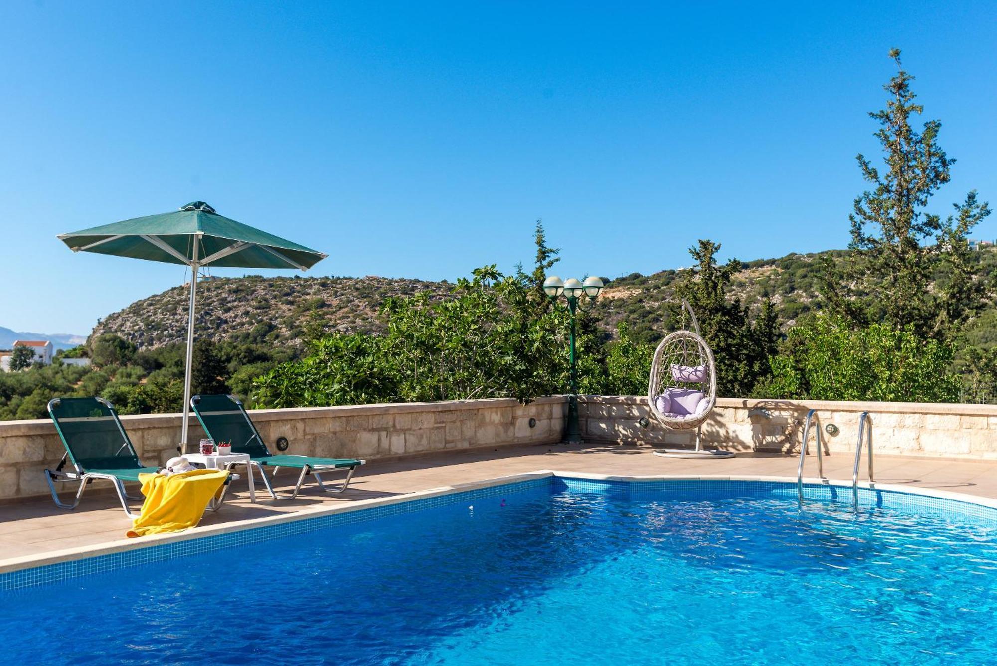Uranus Stone Villa *