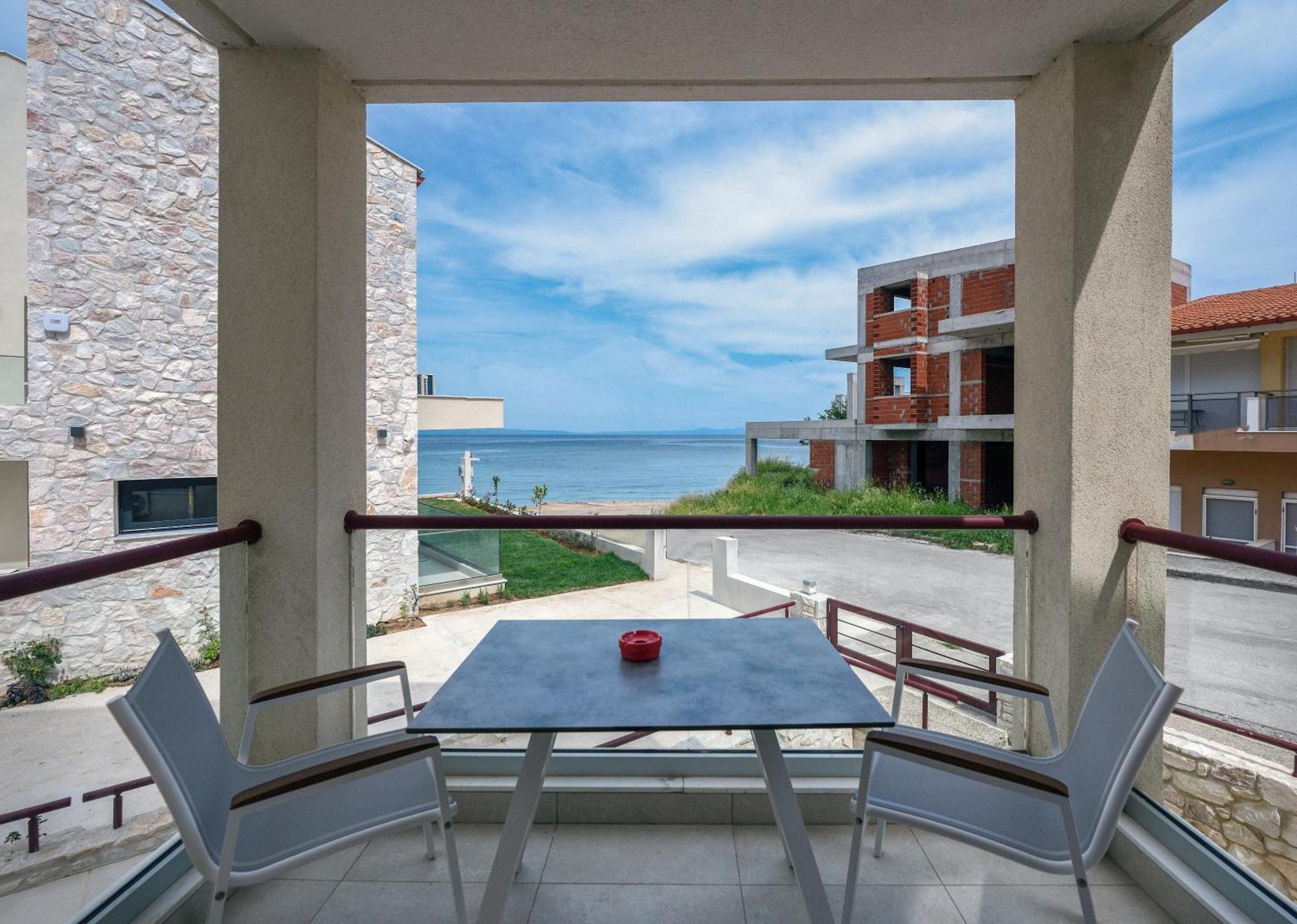 Aparthotel Elpiniki Luxury