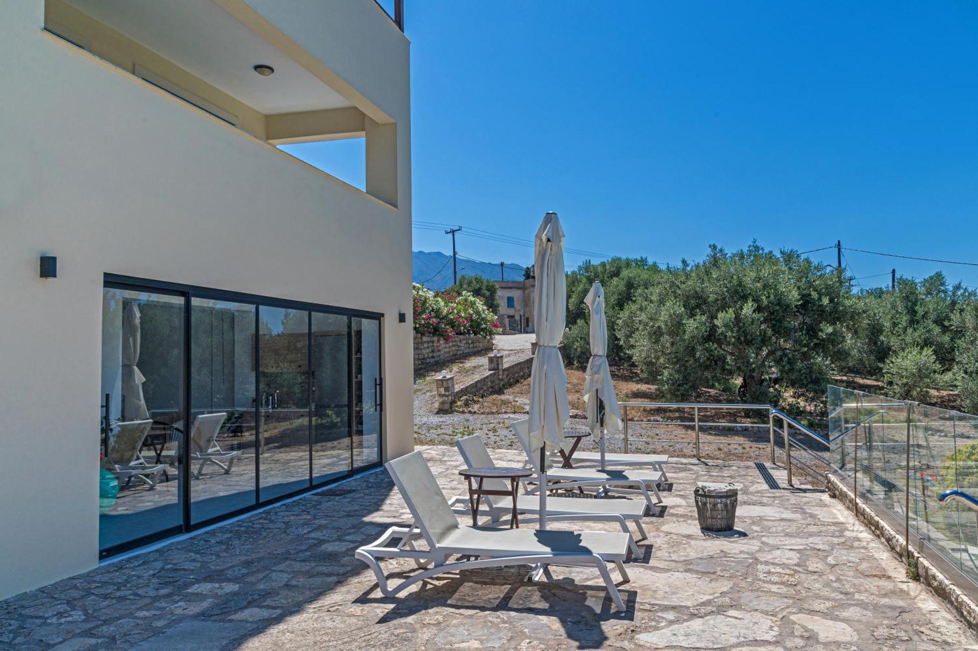 Villa Elarchon Private Pool