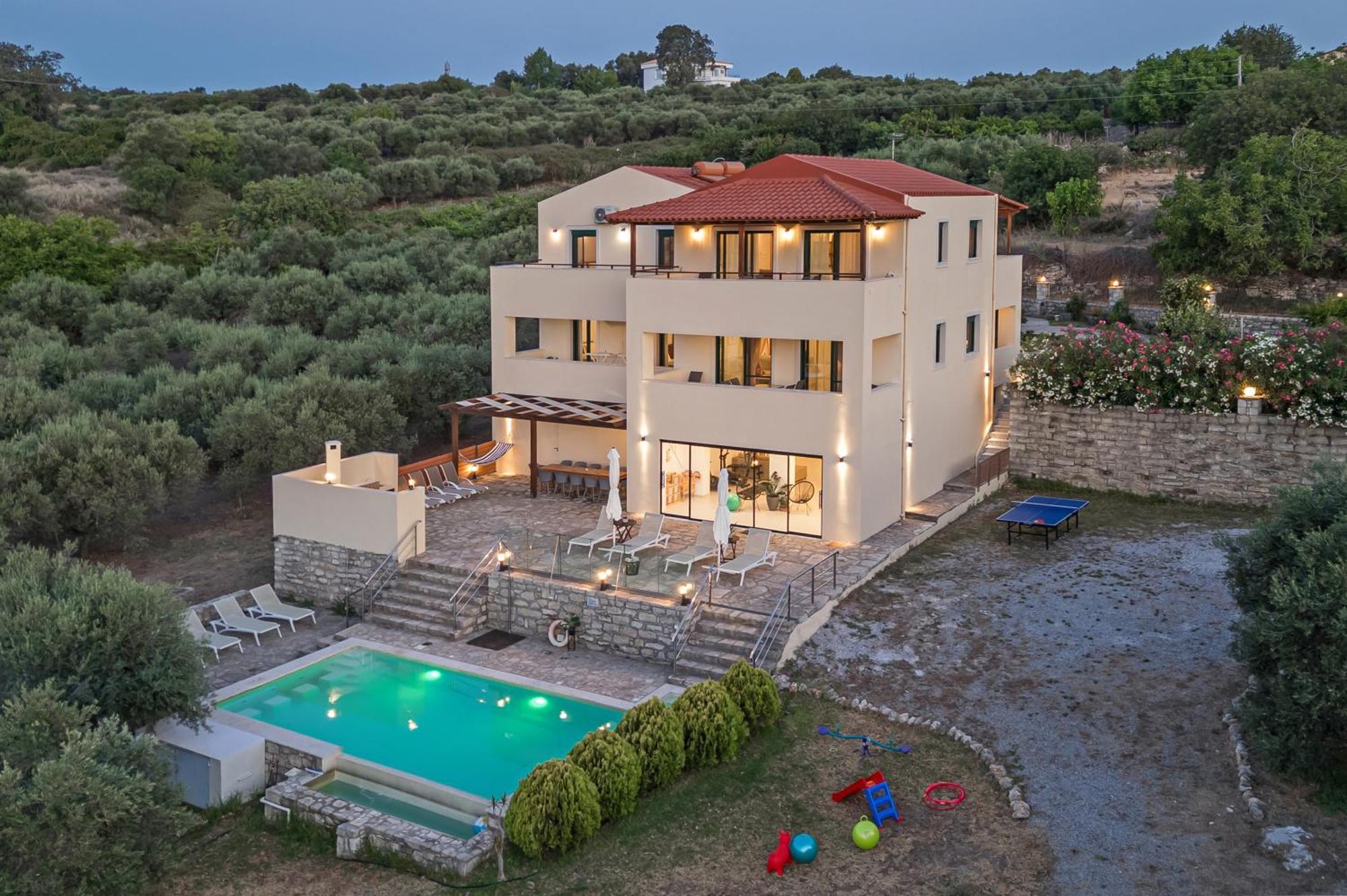 Elarchon Private Pool *