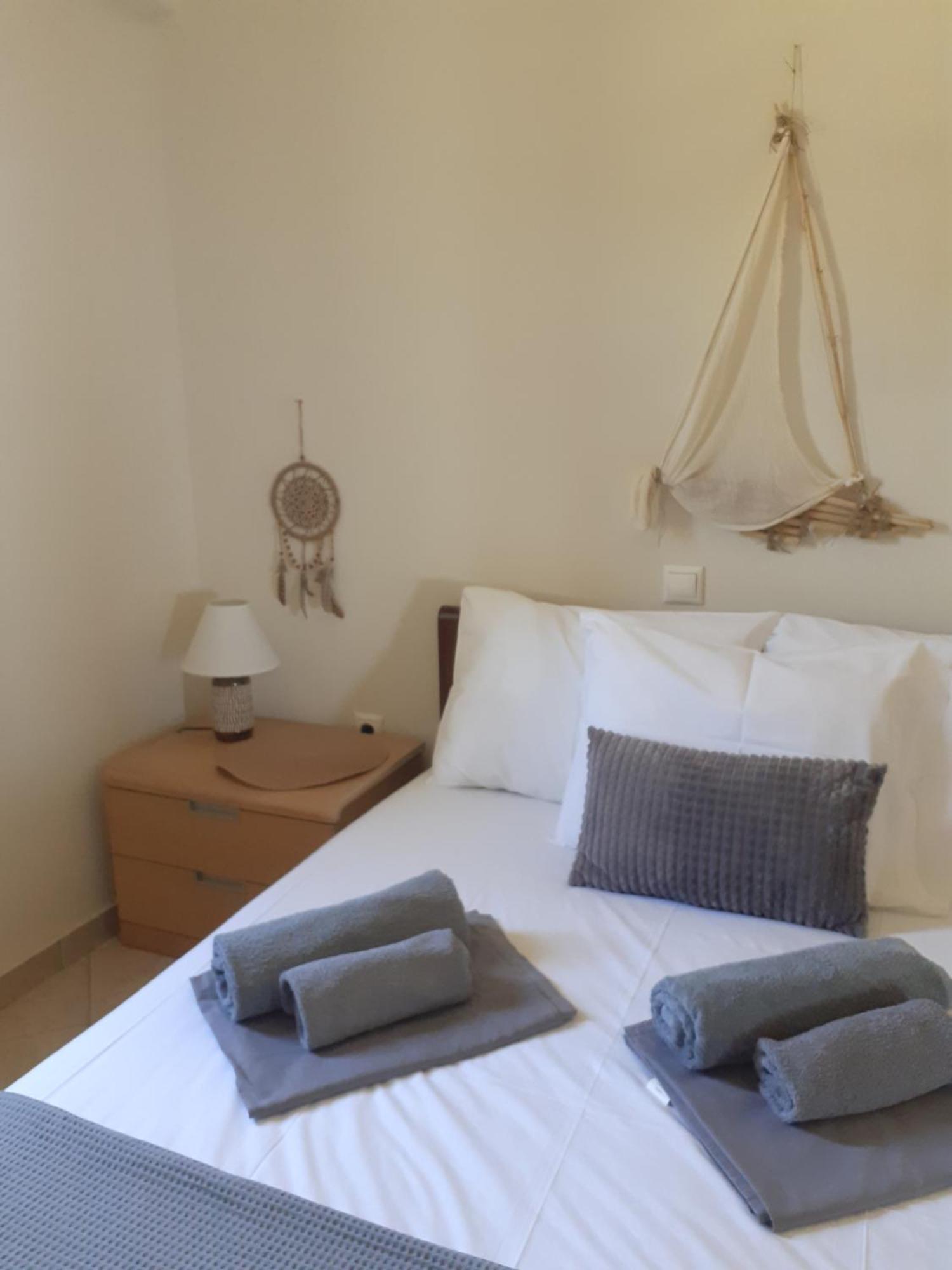 M.houses1 * Agios Romanos
