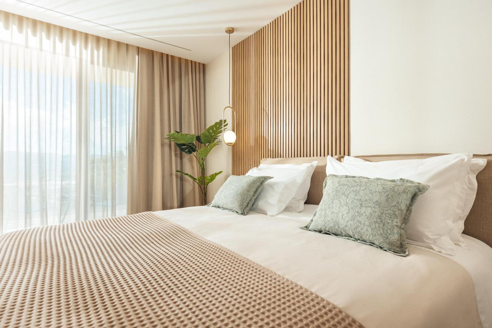 Euphoria Hill Villa, By Tk Management Argassi
