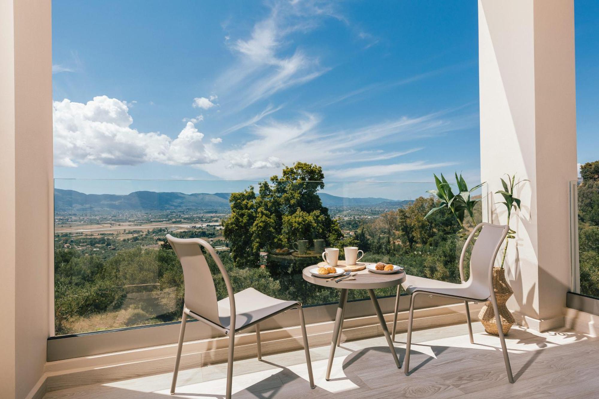 Villa Euphoria Hill Villa, By Tk Management