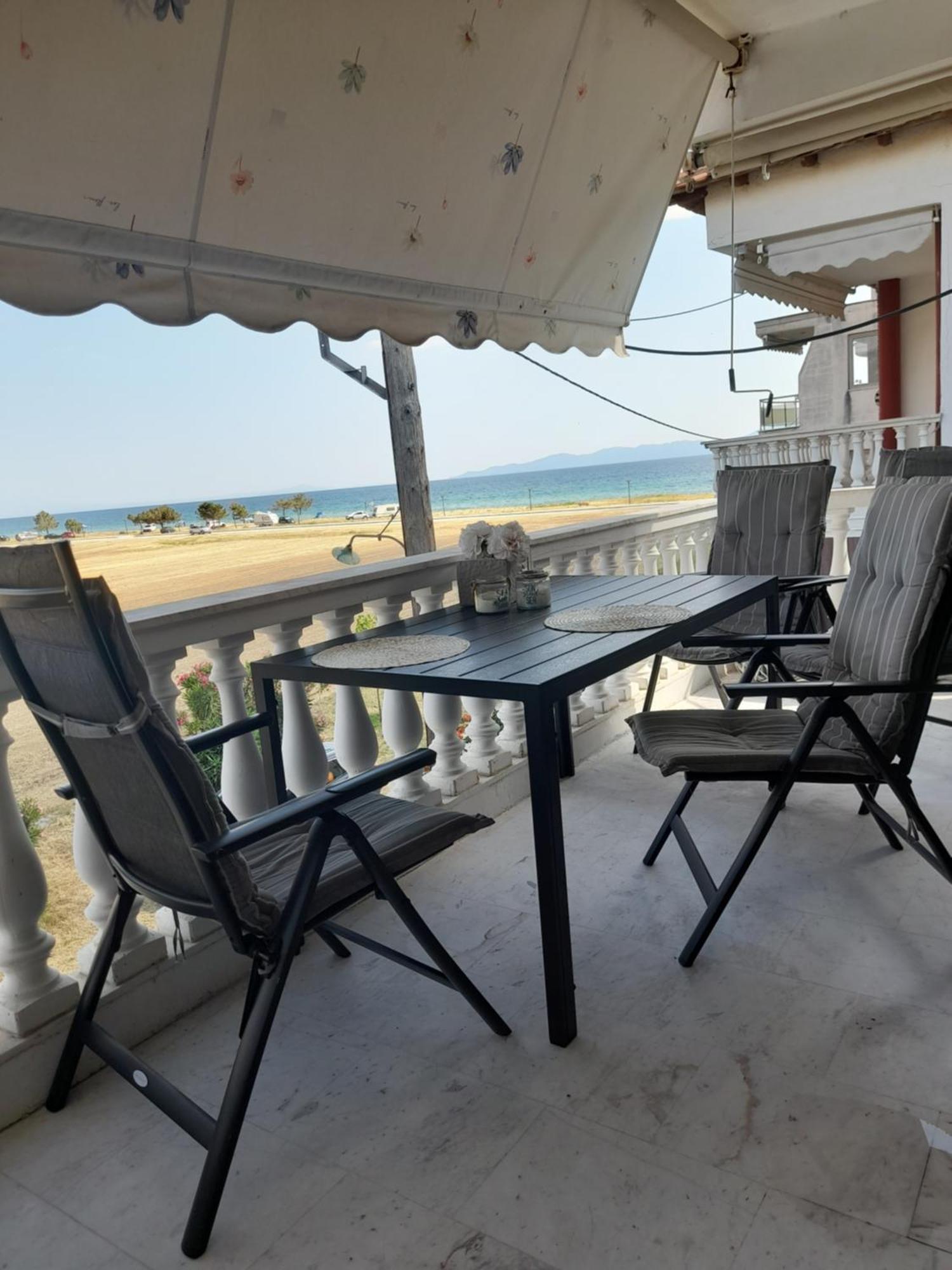 J&j Seaview Apartment *