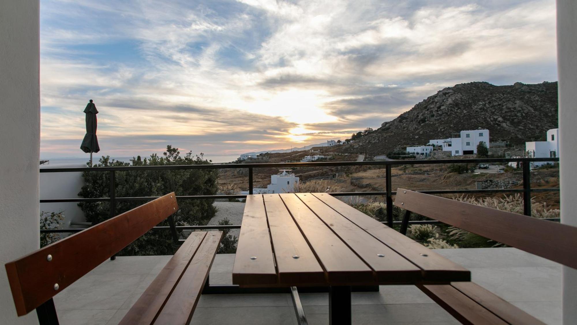 Villa Milagro 4br With Sea View Mikri Vigla